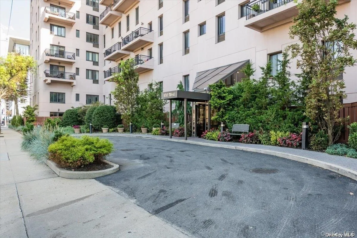 100 Broadway, Long Beach, NY, 2 Bedrooms Bedrooms, 4 Rooms Rooms,2 BathroomsBathrooms,Residential Lease,For Rent,Broadway,0,964040 100 Broadway, Long Beach, NY, 2 Bedrooms Bedrooms, 4 Rooms Rooms,2 BathroomsBathrooms,Residential Lease,For Rent,Broadway,0,964040