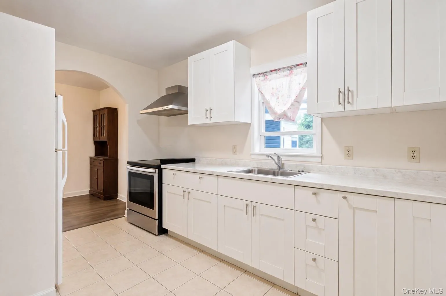 11 Jefferson Avenue, Babylon, NY, 5 Bedrooms Bedrooms, 11 Rooms Rooms,3 BathroomsBathrooms,Residential,For Rent,Jefferson,0,964050 11 Jefferson Avenue, Babylon, NY, 5 Bedrooms Bedrooms, 11 Rooms Rooms,3 BathroomsBathrooms,Residential,For Rent,Jefferson,0,964050