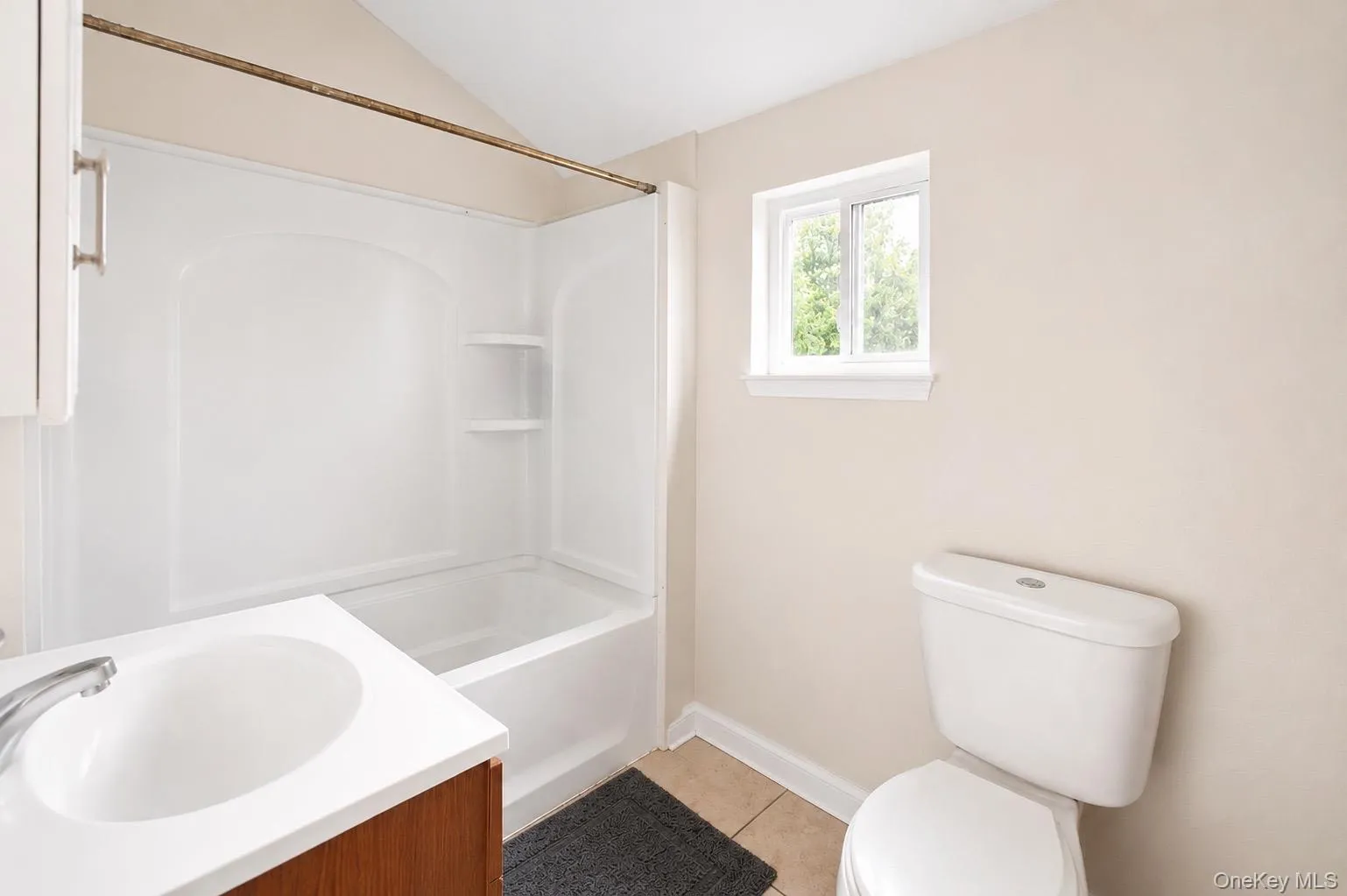 11 Jefferson Avenue, Babylon, NY, 5 Bedrooms Bedrooms, 11 Rooms Rooms,3 BathroomsBathrooms,Residential,For Rent,Jefferson,0,964050 11 Jefferson Avenue, Babylon, NY, 5 Bedrooms Bedrooms, 11 Rooms Rooms,3 BathroomsBathrooms,Residential,For Rent,Jefferson,0,964050