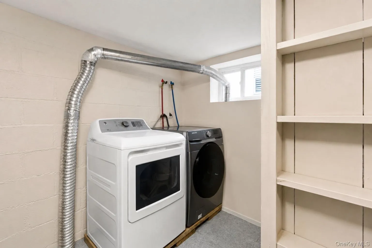 11 Jefferson Avenue, Babylon, NY, 5 Bedrooms Bedrooms, 11 Rooms Rooms,3 BathroomsBathrooms,Residential,For Rent,Jefferson,0,964050 11 Jefferson Avenue, Babylon, NY, 5 Bedrooms Bedrooms, 11 Rooms Rooms,3 BathroomsBathrooms,Residential,For Rent,Jefferson,0,964050