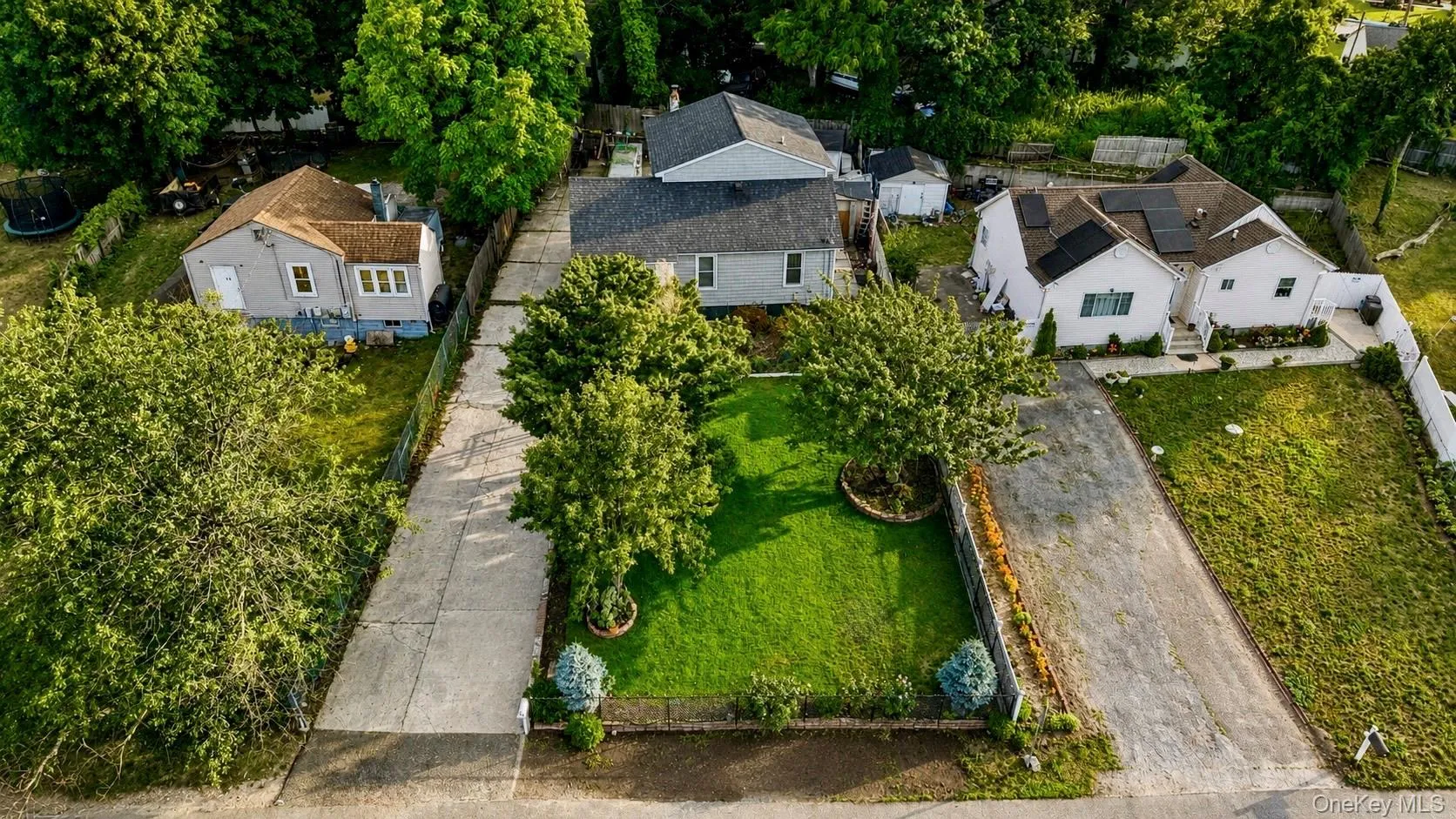 11 Jefferson Avenue, Babylon, NY, 5 Bedrooms Bedrooms, 11 Rooms Rooms,3 BathroomsBathrooms,Residential,For Rent,Jefferson,0,964050 11 Jefferson Avenue, Babylon, NY, 5 Bedrooms Bedrooms, 11 Rooms Rooms,3 BathroomsBathrooms,Residential,For Rent,Jefferson,0,964050