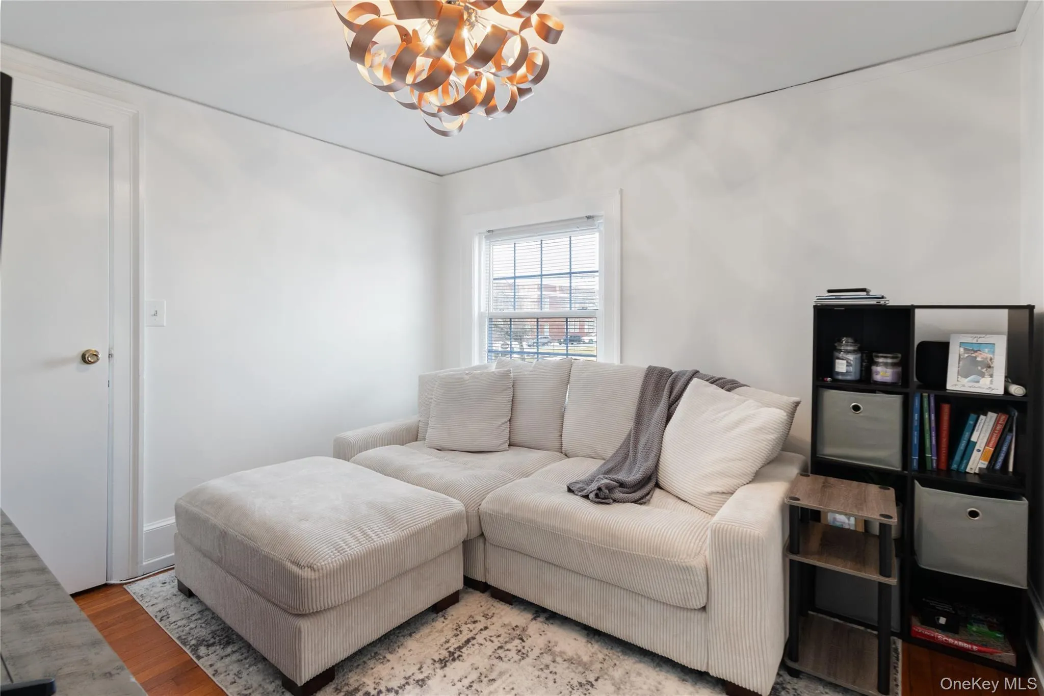 38 Forest Avenue, Glen Cove, NY, 2 Bedrooms Bedrooms, 5 Rooms Rooms,1 BathroomBathrooms,Residential Lease,For Rent,Forest,0,964080 38 Forest Avenue, Glen Cove, NY, 2 Bedrooms Bedrooms, 5 Rooms Rooms,1 BathroomBathrooms,Residential Lease,For Rent,Forest,0,964080