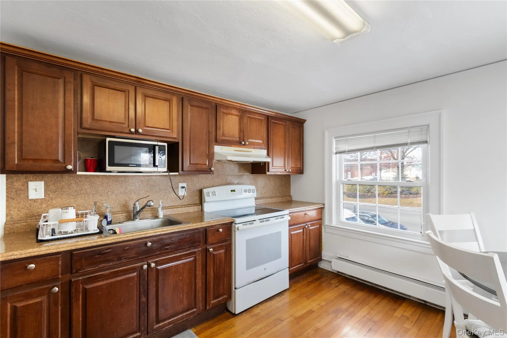38 Forest Avenue, Glen Cove, NY, 2 Bedrooms Bedrooms, 5 Rooms Rooms,1 BathroomBathrooms,Residential Lease,For Rent,Forest,0,964080 38 Forest Avenue, Glen Cove, NY, 2 Bedrooms Bedrooms, 5 Rooms Rooms,1 BathroomBathrooms,Residential Lease,For Rent,Forest,0,964080