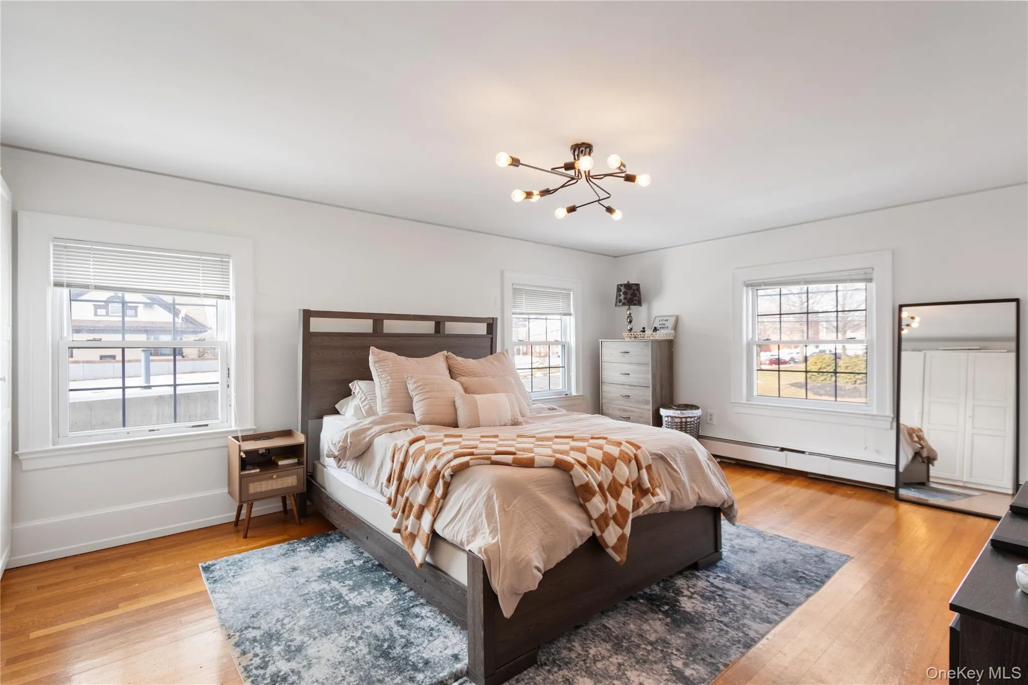 38 Forest Avenue, Glen Cove, NY, 2 Bedrooms Bedrooms, 5 Rooms Rooms,1 BathroomBathrooms,Residential Lease,For Rent,Forest,0,964080 38 Forest Avenue, Glen Cove, NY, 2 Bedrooms Bedrooms, 5 Rooms Rooms,1 BathroomBathrooms,Residential Lease,For Rent,Forest,0,964080