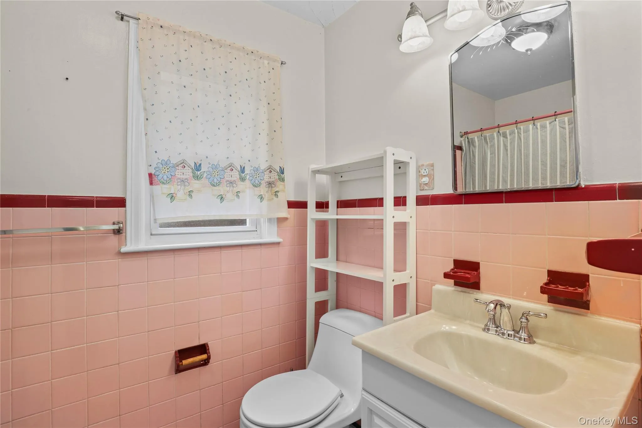 Full bathroom on first floor. Full bathroom on first floor.