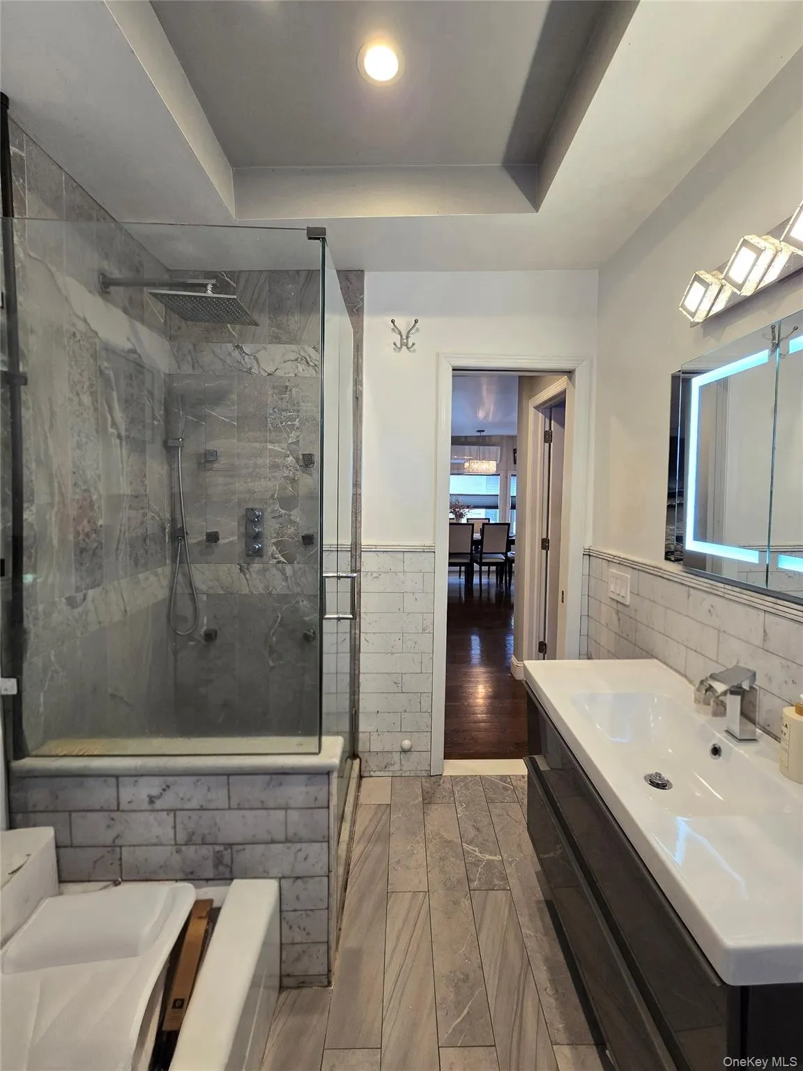 98-08 164th Avenue, New York, NY, 3 Bedrooms Bedrooms, 5 Rooms Rooms,1 BathroomBathrooms,Residential,For Rent,164th,0,964133 98-08 164th Avenue, New York, NY, 3 Bedrooms Bedrooms, 5 Rooms Rooms,1 BathroomBathrooms,Residential,For Rent,164th,0,964133