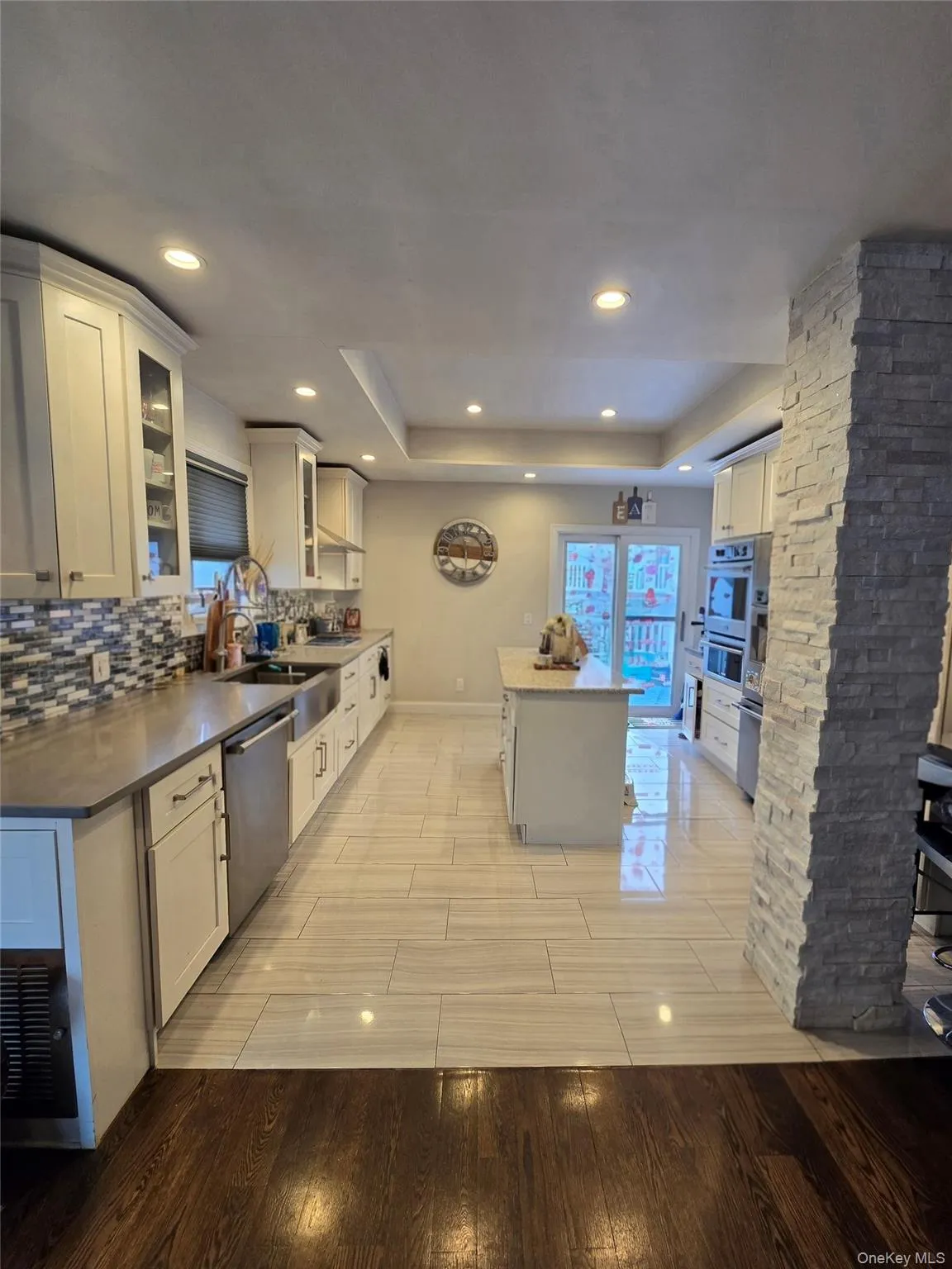 98-08 164th Avenue, New York, NY, 3 Bedrooms Bedrooms, 5 Rooms Rooms,1 BathroomBathrooms,Residential,For Rent,164th,0,964133 98-08 164th Avenue, New York, NY, 3 Bedrooms Bedrooms, 5 Rooms Rooms,1 BathroomBathrooms,Residential,For Rent,164th,0,964133