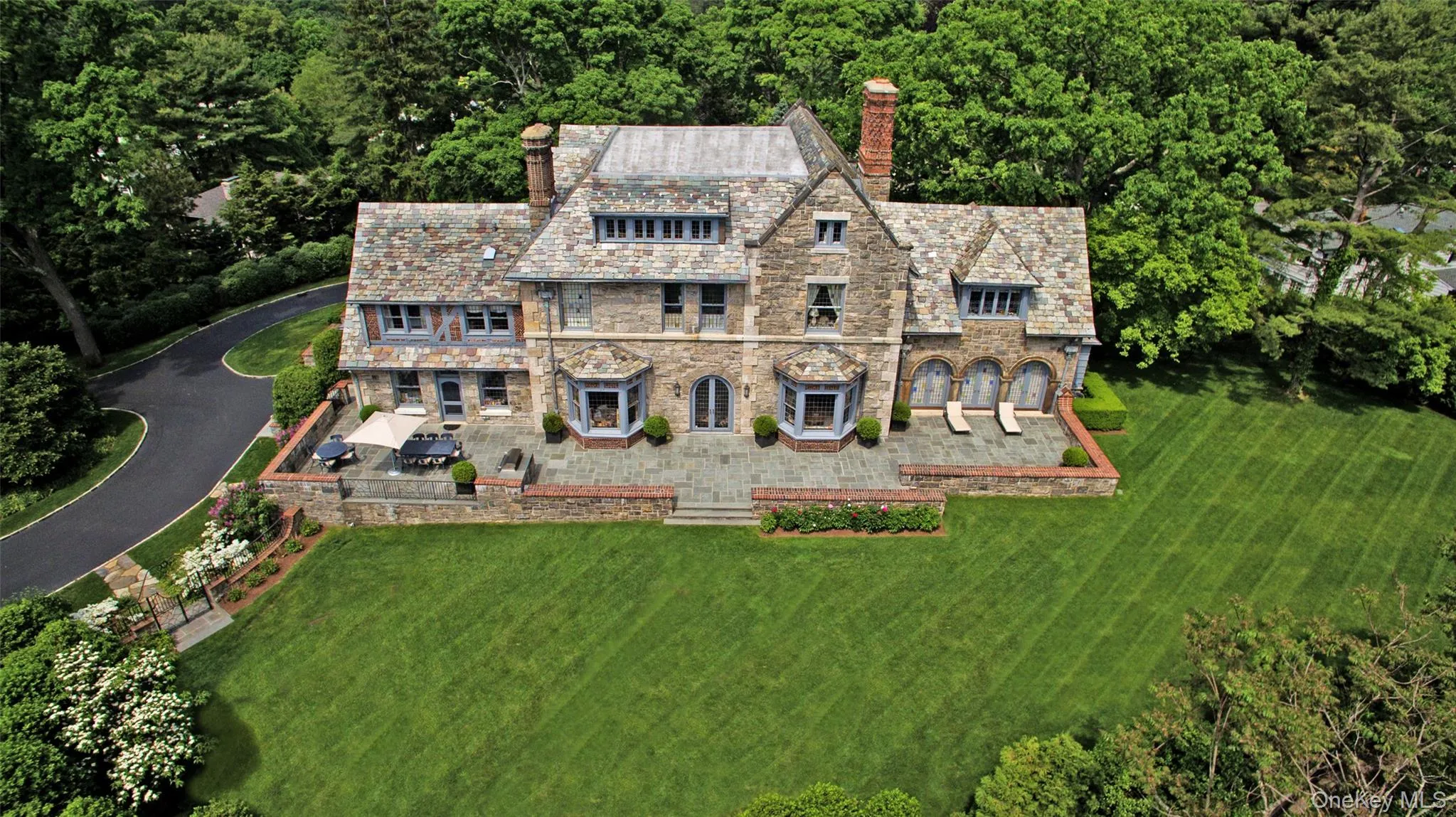 5 Oakledge Road, Eastchester, NY, 6 Bedrooms Bedrooms, 17 Rooms Rooms,6 BathroomsBathrooms,Residential,For Rent,Oakledge,0,964138 5 Oakledge Road, Eastchester, NY, 6 Bedrooms Bedrooms, 17 Rooms Rooms,6 BathroomsBathrooms,Residential,For Rent,Oakledge,0,964138