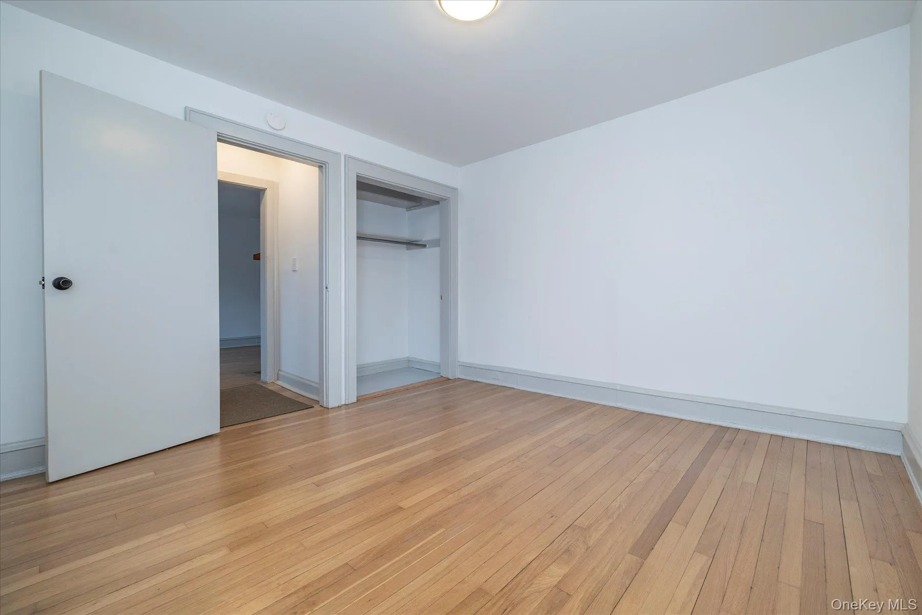 21 Twinlawns Avenue, Oyster Bay, NY, 3 Bedrooms Bedrooms, 5 Rooms Rooms,1 BathroomBathrooms,Residential Lease,For Rent,Twinlawns,0,964174 21 Twinlawns Avenue, Oyster Bay, NY, 3 Bedrooms Bedrooms, 5 Rooms Rooms,1 BathroomBathrooms,Residential Lease,For Rent,Twinlawns,0,964174