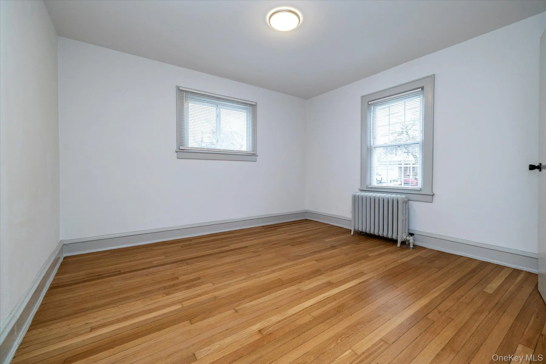 21 Twinlawns Avenue, Oyster Bay, NY, 3 Bedrooms Bedrooms, 5 Rooms Rooms,1 BathroomBathrooms,Residential Lease,For Rent,Twinlawns,0,964174 21 Twinlawns Avenue, Oyster Bay, NY, 3 Bedrooms Bedrooms, 5 Rooms Rooms,1 BathroomBathrooms,Residential Lease,For Rent,Twinlawns,0,964174