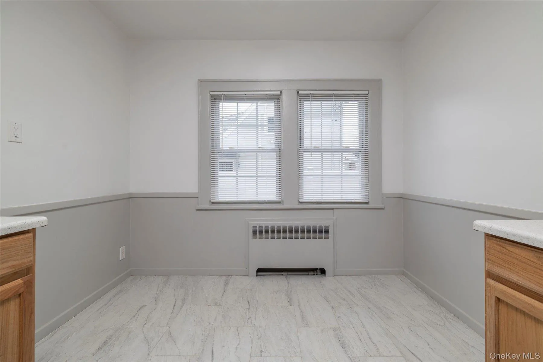 21 Twinlawns Avenue, Oyster Bay, NY, 3 Bedrooms Bedrooms, 5 Rooms Rooms,1 BathroomBathrooms,Residential Lease,For Rent,Twinlawns,0,964174 21 Twinlawns Avenue, Oyster Bay, NY, 3 Bedrooms Bedrooms, 5 Rooms Rooms,1 BathroomBathrooms,Residential Lease,For Rent,Twinlawns,0,964174