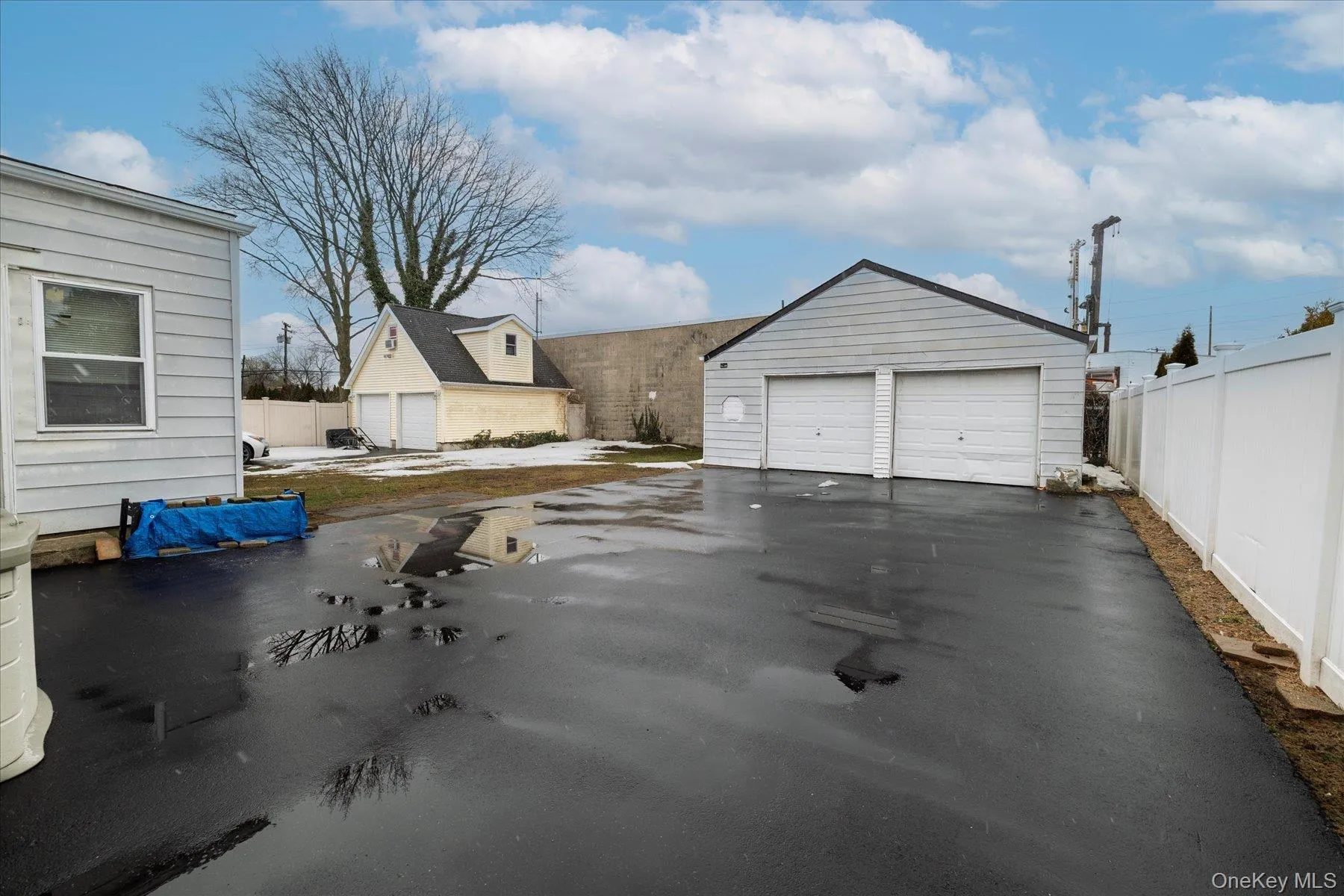 21 Twinlawns Avenue, Oyster Bay, NY, 3 Bedrooms Bedrooms, 5 Rooms Rooms,1 BathroomBathrooms,Residential Lease,For Rent,Twinlawns,0,964174 21 Twinlawns Avenue, Oyster Bay, NY, 3 Bedrooms Bedrooms, 5 Rooms Rooms,1 BathroomBathrooms,Residential Lease,For Rent,Twinlawns,0,964174