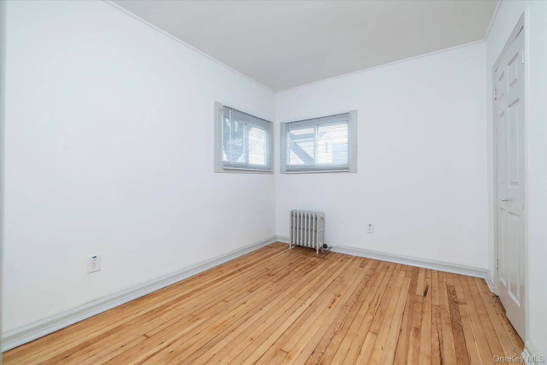 21 Twinlawns Avenue, Oyster Bay, NY, 3 Bedrooms Bedrooms, 5 Rooms Rooms,1 BathroomBathrooms,Residential Lease,For Rent,Twinlawns,0,964174 21 Twinlawns Avenue, Oyster Bay, NY, 3 Bedrooms Bedrooms, 5 Rooms Rooms,1 BathroomBathrooms,Residential Lease,For Rent,Twinlawns,0,964174