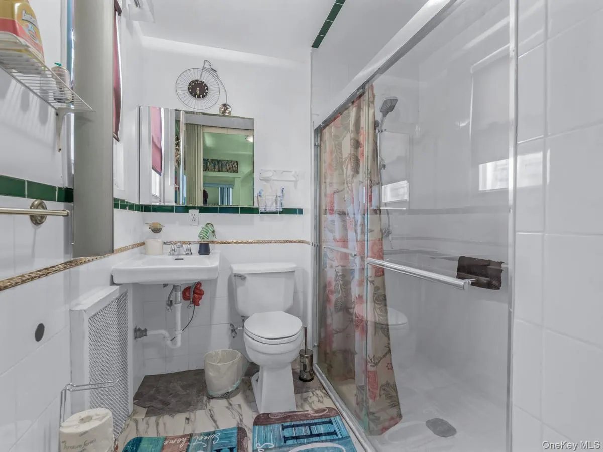 2721 Coldspring Road, New York, NY, 4 Bedrooms Bedrooms, 11 Rooms Rooms,3 BathroomsBathrooms,Residential Sale,For Rent,Coldspring,0,964200 2721 Coldspring Road, New York, NY, 4 Bedrooms Bedrooms, 11 Rooms Rooms,3 BathroomsBathrooms,Residential Sale,For Rent,Coldspring,0,964200