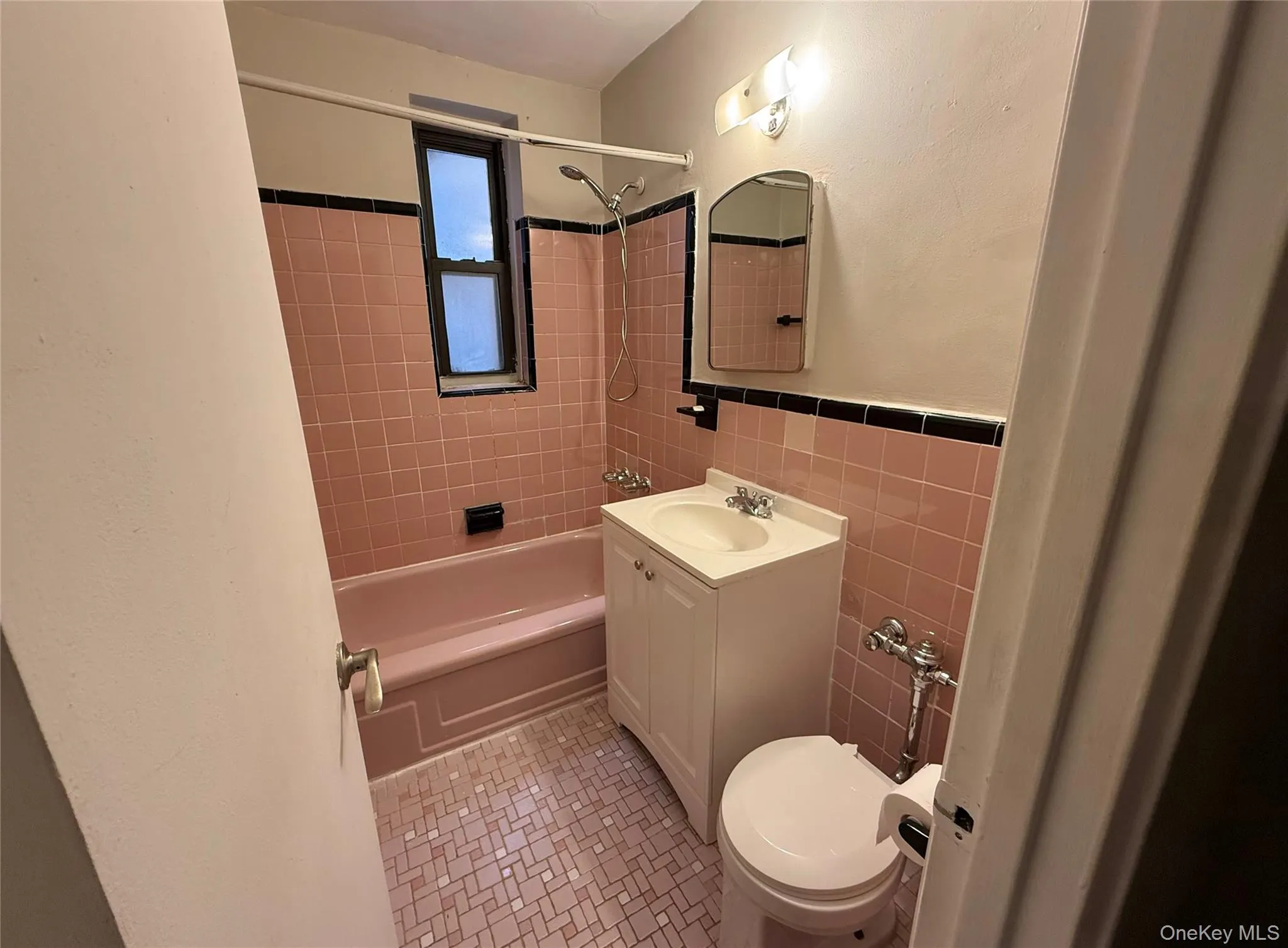 277 Bronx River Road, Yonkers, NY, 4 Rooms Rooms,1 BathroomBathrooms,Residential Lease,For Rent,Bronx River,0,964218 277 Bronx River Road, Yonkers, NY, 4 Rooms Rooms,1 BathroomBathrooms,Residential Lease,For Rent,Bronx River,0,964218