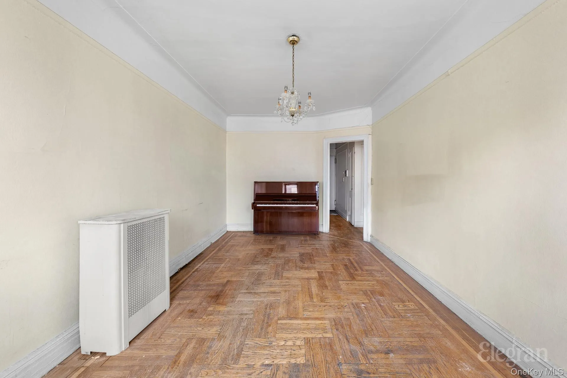37-16 83, New York, NY, 1 Bedroom Bedrooms, 1 Room Rooms,1 BathroomBathrooms,Residential Sale,For Rent,83,0,964219 37-16 83, New York, NY, 1 Bedroom Bedrooms, 1 Room Rooms,1 BathroomBathrooms,Residential Sale,For Rent,83,0,964219