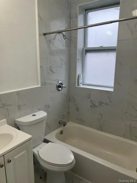 169 Tibbetts Road, Yonkers, NY, 3 Bedrooms Bedrooms, 7 Rooms Rooms,1 BathroomBathrooms,Residential Lease,For Rent,Tibbetts,0,964222 169 Tibbetts Road, Yonkers, NY, 3 Bedrooms Bedrooms, 7 Rooms Rooms,1 BathroomBathrooms,Residential Lease,For Rent,Tibbetts,0,964222