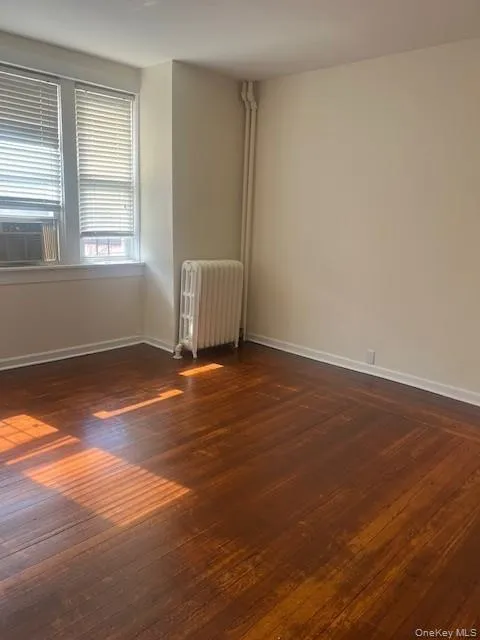 169 Tibbetts Road, Yonkers, NY, 3 Bedrooms Bedrooms, 7 Rooms Rooms,1 BathroomBathrooms,Residential Lease,For Rent,Tibbetts,0,964222 169 Tibbetts Road, Yonkers, NY, 3 Bedrooms Bedrooms, 7 Rooms Rooms,1 BathroomBathrooms,Residential Lease,For Rent,Tibbetts,0,964222