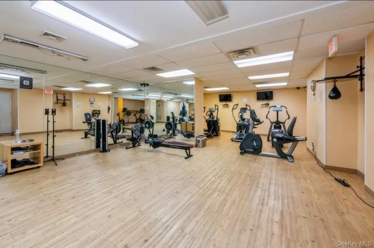 18-15 215 Street, New York, NY, 2 Bedrooms Bedrooms, 4 Rooms Rooms,2 BathroomsBathrooms,Residential,For Rent,215,0,964233 18-15 215 Street, New York, NY, 2 Bedrooms Bedrooms, 4 Rooms Rooms,2 BathroomsBathrooms,Residential,For Rent,215,0,964233