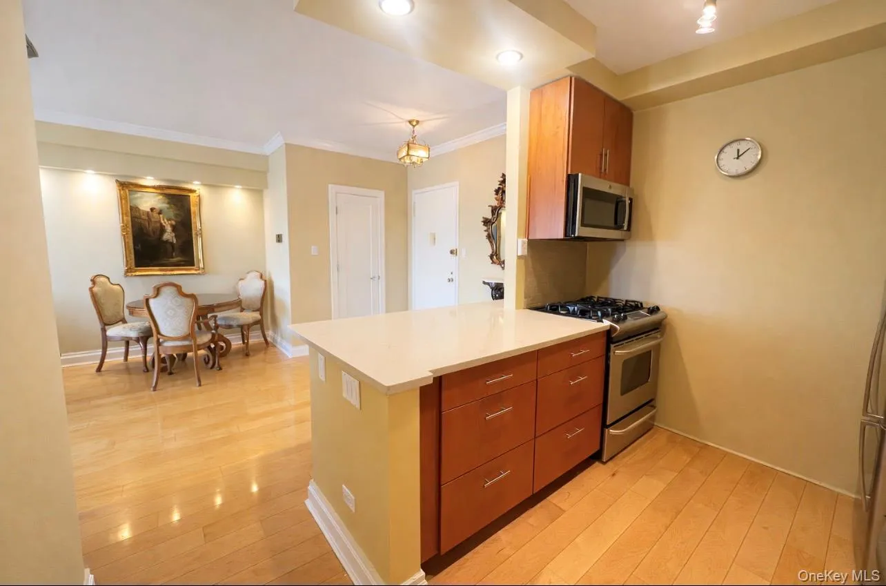 18-15 215 Street, New York, NY, 2 Bedrooms Bedrooms, 4 Rooms Rooms,2 BathroomsBathrooms,Residential,For Rent,215,0,964233 18-15 215 Street, New York, NY, 2 Bedrooms Bedrooms, 4 Rooms Rooms,2 BathroomsBathrooms,Residential,For Rent,215,0,964233