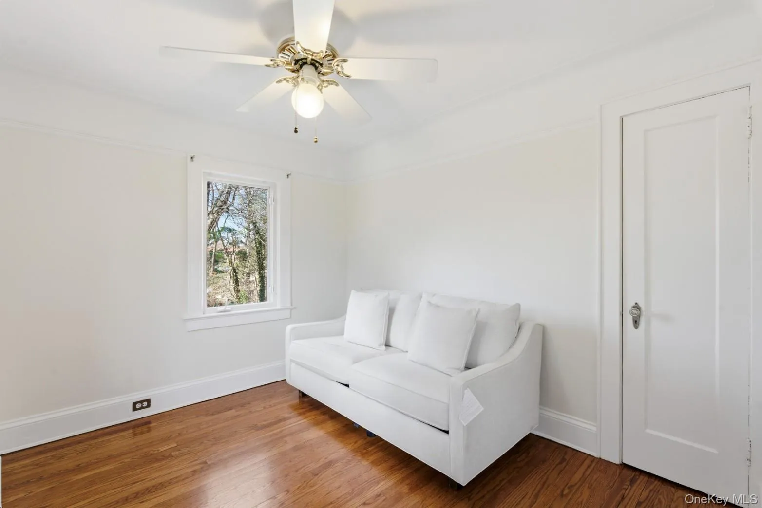 79 Red Ground Road, North Hempstead, NY, 4 Bedrooms Bedrooms, 9 Rooms Rooms,3 BathroomsBathrooms,Residential Lease,For Rent,Red Ground,0,964243 79 Red Ground Road, North Hempstead, NY, 4 Bedrooms Bedrooms, 9 Rooms Rooms,3 BathroomsBathrooms,Residential Lease,For Rent,Red Ground,0,964243
