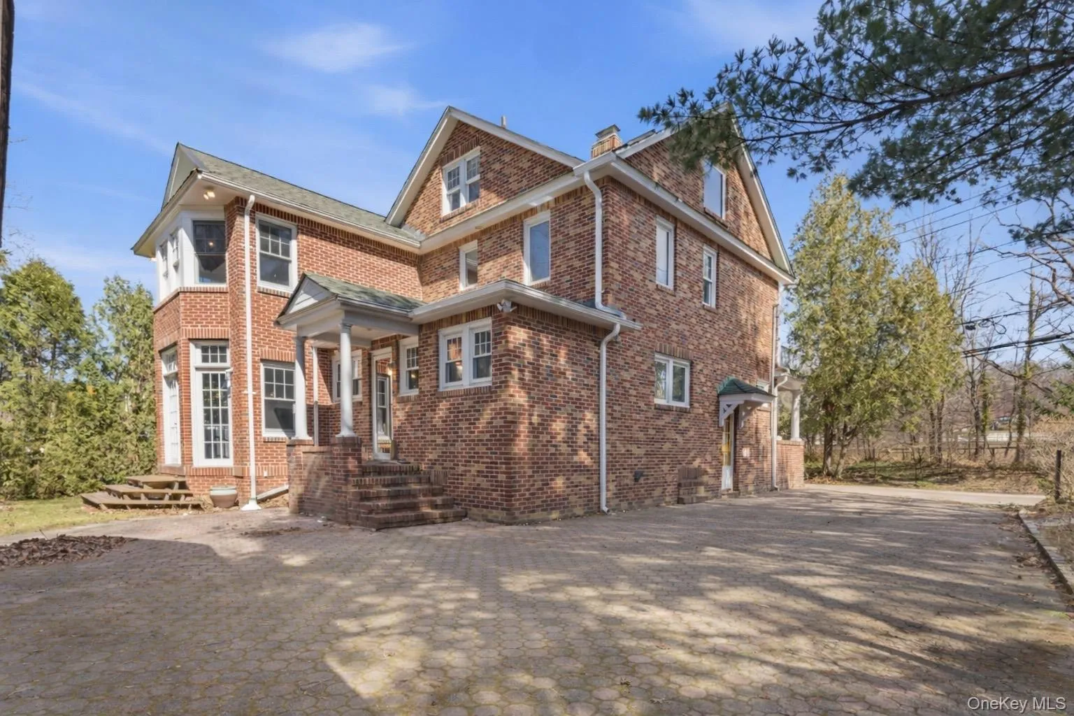 79 Red Ground Road, North Hempstead, NY, 4 Bedrooms Bedrooms, 9 Rooms Rooms,3 BathroomsBathrooms,Residential Lease,For Rent,Red Ground,0,964243 79 Red Ground Road, North Hempstead, NY, 4 Bedrooms Bedrooms, 9 Rooms Rooms,3 BathroomsBathrooms,Residential Lease,For Rent,Red Ground,0,964243