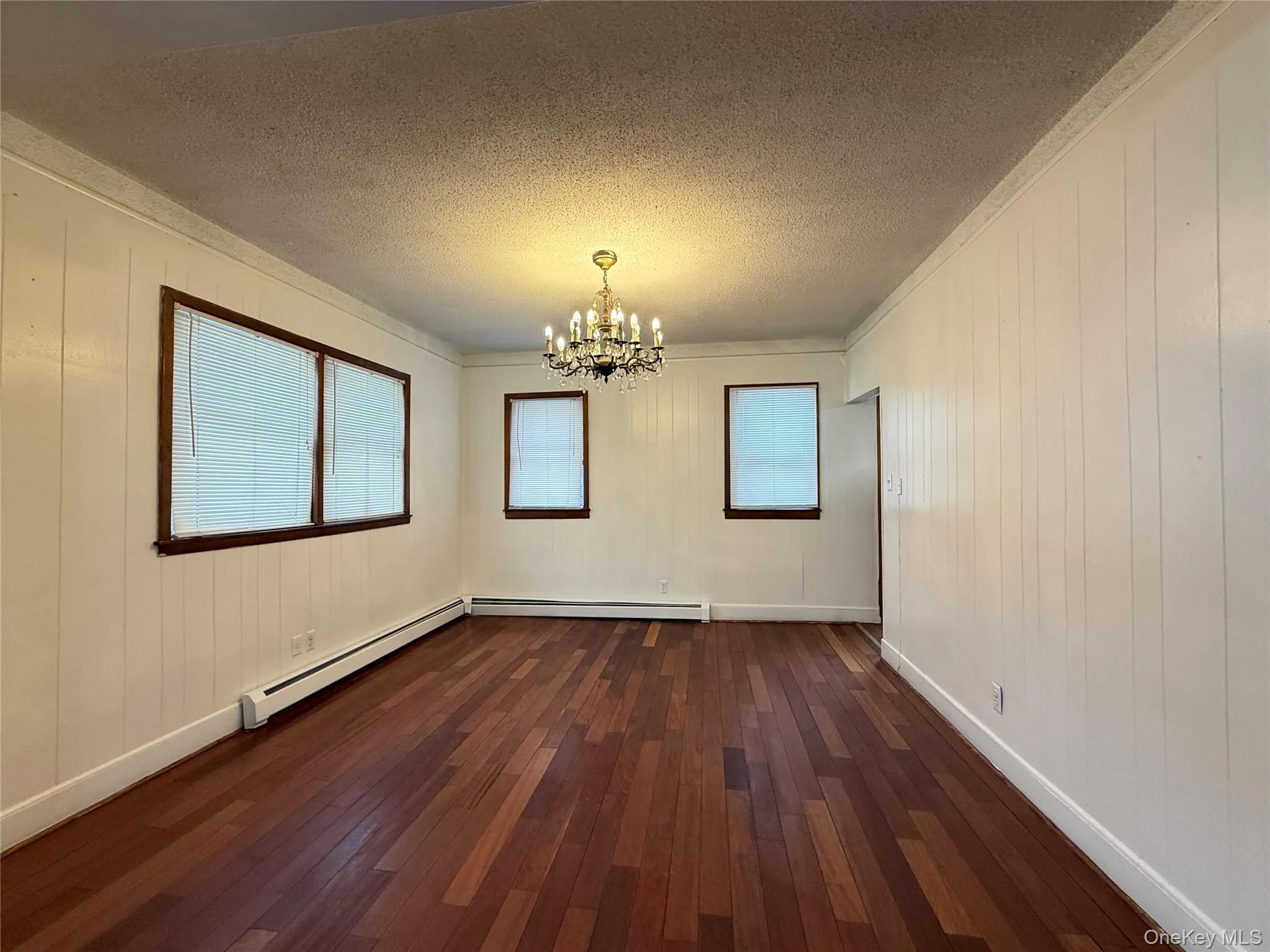 15 North Street, Thompson, NY, 5 Bedrooms Bedrooms, 10 Rooms Rooms,1 BathroomBathrooms,Residential Lease,For Rent,North,0,964244 15 North Street, Thompson, NY, 5 Bedrooms Bedrooms, 10 Rooms Rooms,1 BathroomBathrooms,Residential Lease,For Rent,North,0,964244