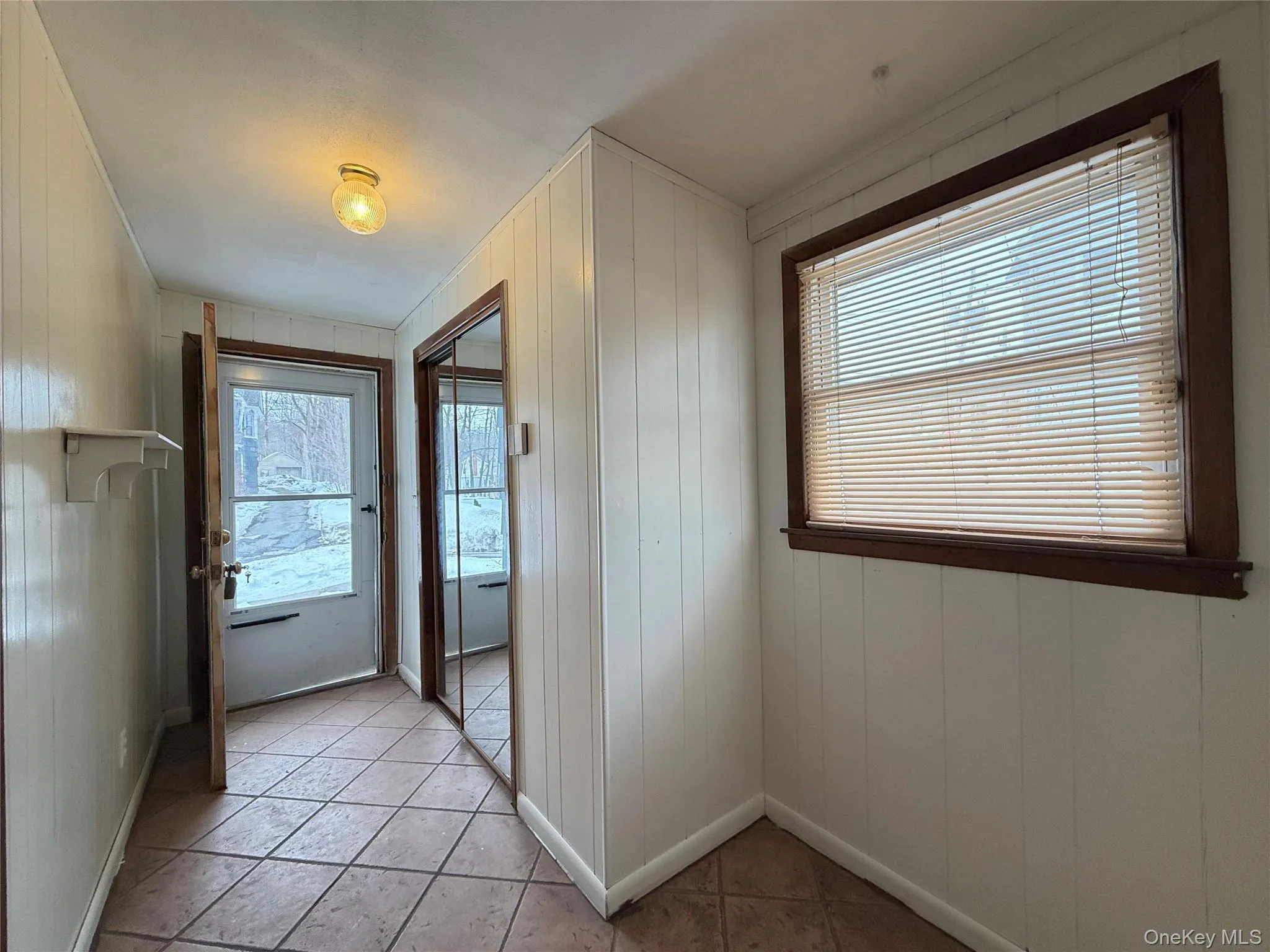 15 North Street, Thompson, NY, 5 Bedrooms Bedrooms, 10 Rooms Rooms,1 BathroomBathrooms,Residential Lease,For Rent,North,0,964244 15 North Street, Thompson, NY, 5 Bedrooms Bedrooms, 10 Rooms Rooms,1 BathroomBathrooms,Residential Lease,For Rent,North,0,964244