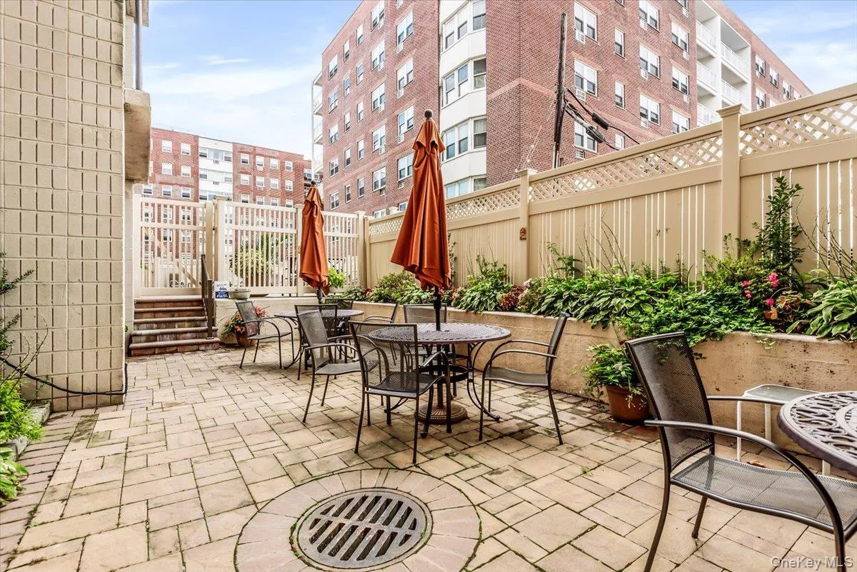 740 Broadway, Long Beach, NY, 3 Rooms Rooms,1 BathroomBathrooms,Residential Sale,For Rent,Broadway,0,964248 740 Broadway, Long Beach, NY, 3 Rooms Rooms,1 BathroomBathrooms,Residential Sale,For Rent,Broadway,0,964248