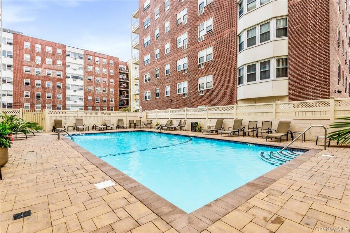 740 Broadway, Long Beach, NY, 3 Rooms Rooms,1 BathroomBathrooms,Residential Sale,For Rent,Broadway,0,964248 740 Broadway, Long Beach, NY, 3 Rooms Rooms,1 BathroomBathrooms,Residential Sale,For Rent,Broadway,0,964248