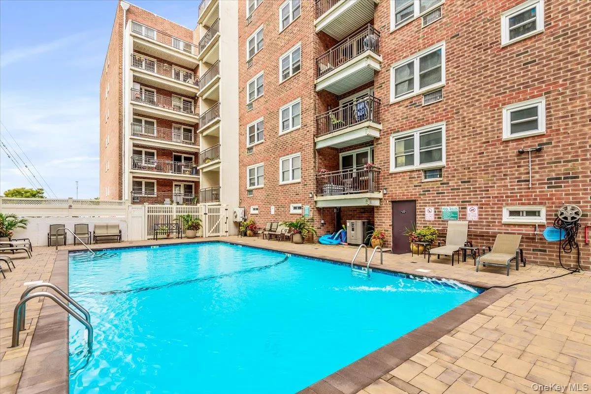 740 Broadway, Long Beach, NY, 3 Rooms Rooms,1 BathroomBathrooms,Residential Sale,For Rent,Broadway,0,964248 740 Broadway, Long Beach, NY, 3 Rooms Rooms,1 BathroomBathrooms,Residential Sale,For Rent,Broadway,0,964248