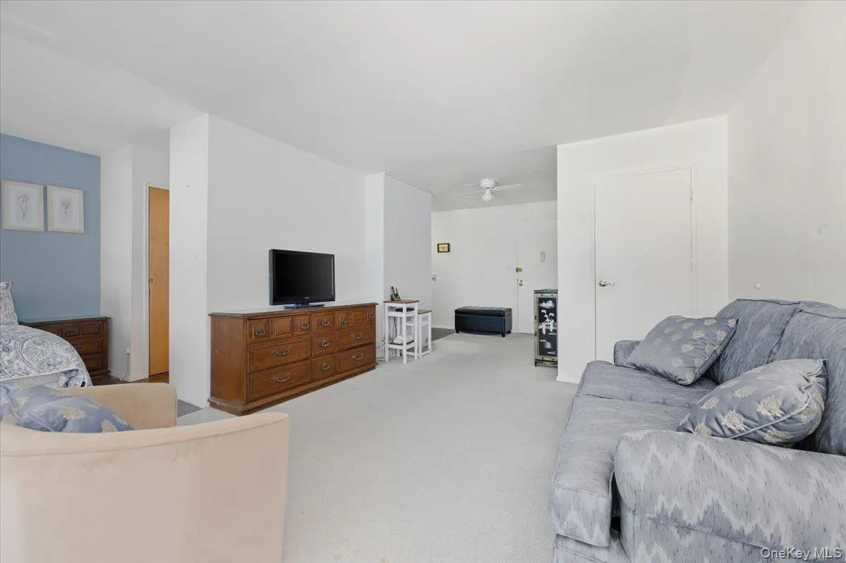 740 Broadway, Long Beach, NY, 3 Rooms Rooms,1 BathroomBathrooms,Residential Sale,For Rent,Broadway,0,964248 740 Broadway, Long Beach, NY, 3 Rooms Rooms,1 BathroomBathrooms,Residential Sale,For Rent,Broadway,0,964248