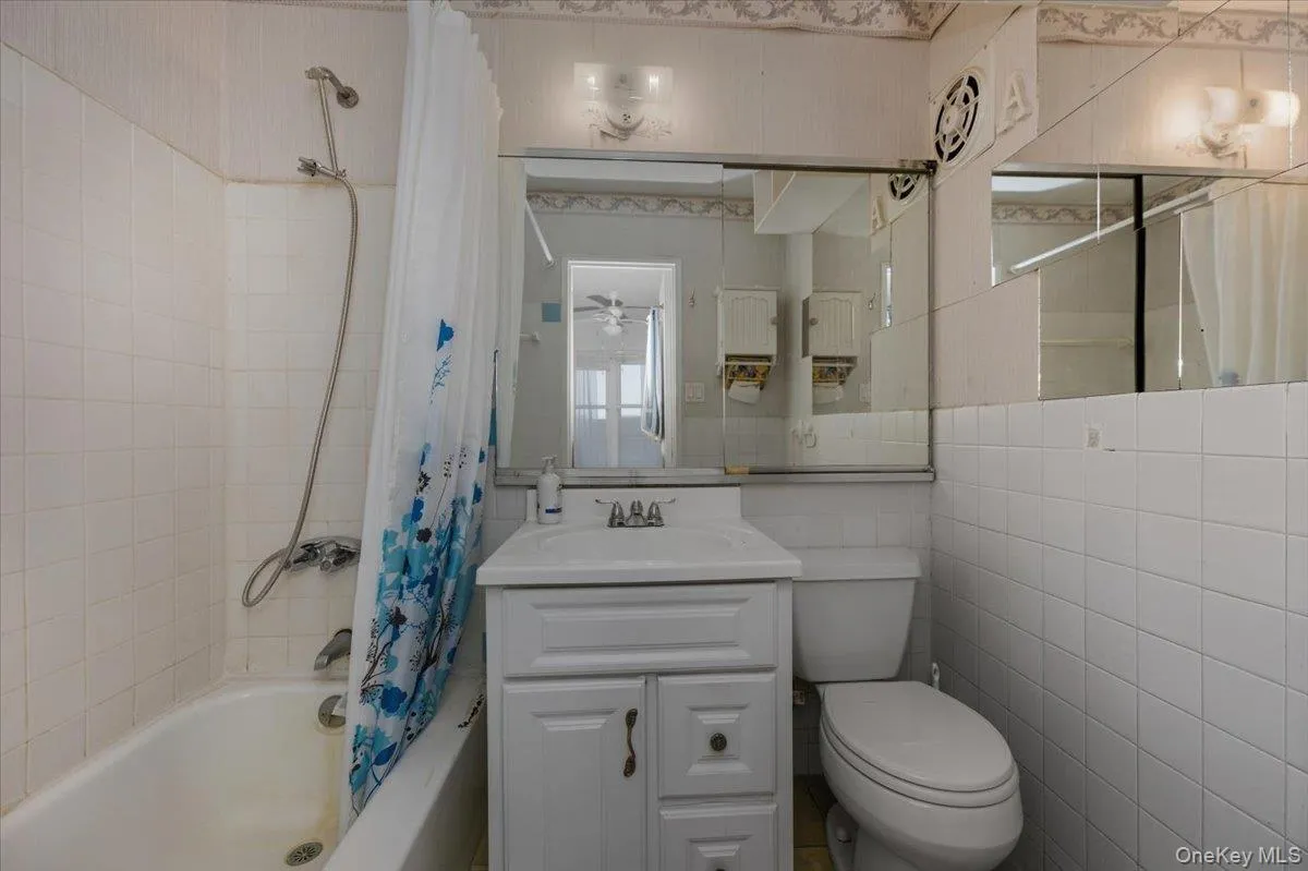 740 Broadway, Long Beach, NY, 3 Rooms Rooms,1 BathroomBathrooms,Residential Sale,For Rent,Broadway,0,964248 740 Broadway, Long Beach, NY, 3 Rooms Rooms,1 BathroomBathrooms,Residential Sale,For Rent,Broadway,0,964248