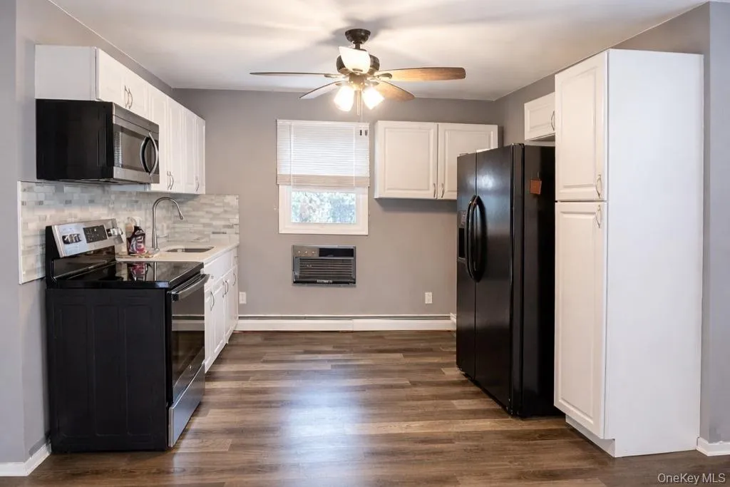 83 Lido Prom, Babylon, NY, 2 Bedrooms Bedrooms, 5 Rooms Rooms,1 BathroomBathrooms,Residential Lease,For Rent,Lido,0,964268 83 Lido Prom, Babylon, NY, 2 Bedrooms Bedrooms, 5 Rooms Rooms,1 BathroomBathrooms,Residential Lease,For Rent,Lido,0,964268