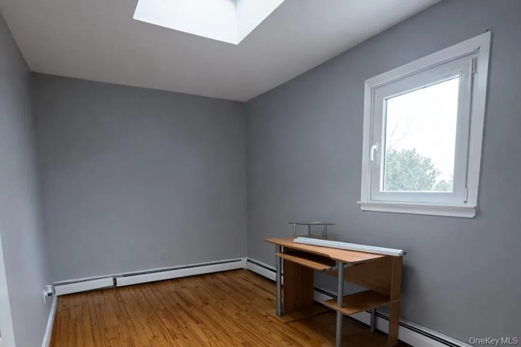 83 Lido Prom, Babylon, NY, 2 Bedrooms Bedrooms, 5 Rooms Rooms,1 BathroomBathrooms,Residential Lease,For Rent,Lido,0,964268 83 Lido Prom, Babylon, NY, 2 Bedrooms Bedrooms, 5 Rooms Rooms,1 BathroomBathrooms,Residential Lease,For Rent,Lido,0,964268