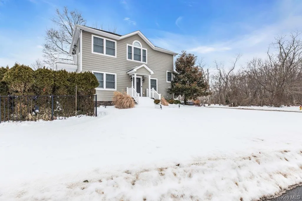 300 Fiddler Lane, Southold, NY, 3 Bedrooms Bedrooms, 8 Rooms Rooms,4 BathroomsBathrooms,Residential Lease,For Rent,Fiddler,0,964278 300 Fiddler Lane, Southold, NY, 3 Bedrooms Bedrooms, 8 Rooms Rooms,4 BathroomsBathrooms,Residential Lease,For Rent,Fiddler,0,964278