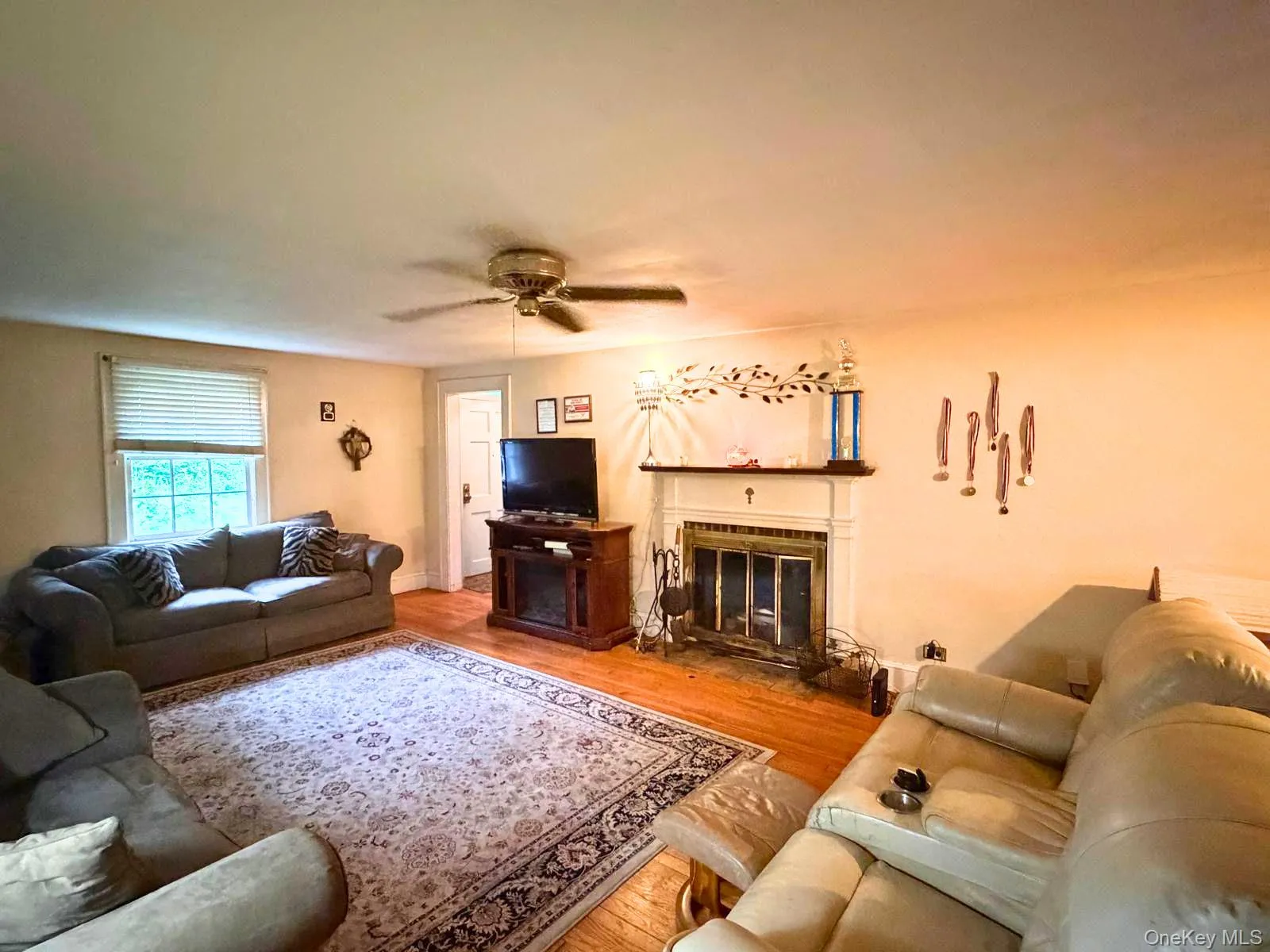 6 Waldron Terrace, Ramapo, NY, 3 Bedrooms Bedrooms, 6 Rooms Rooms,1 BathroomBathrooms,Residential,For Rent,Waldron,0,964340 6 Waldron Terrace, Ramapo, NY, 3 Bedrooms Bedrooms, 6 Rooms Rooms,1 BathroomBathrooms,Residential,For Rent,Waldron,0,964340