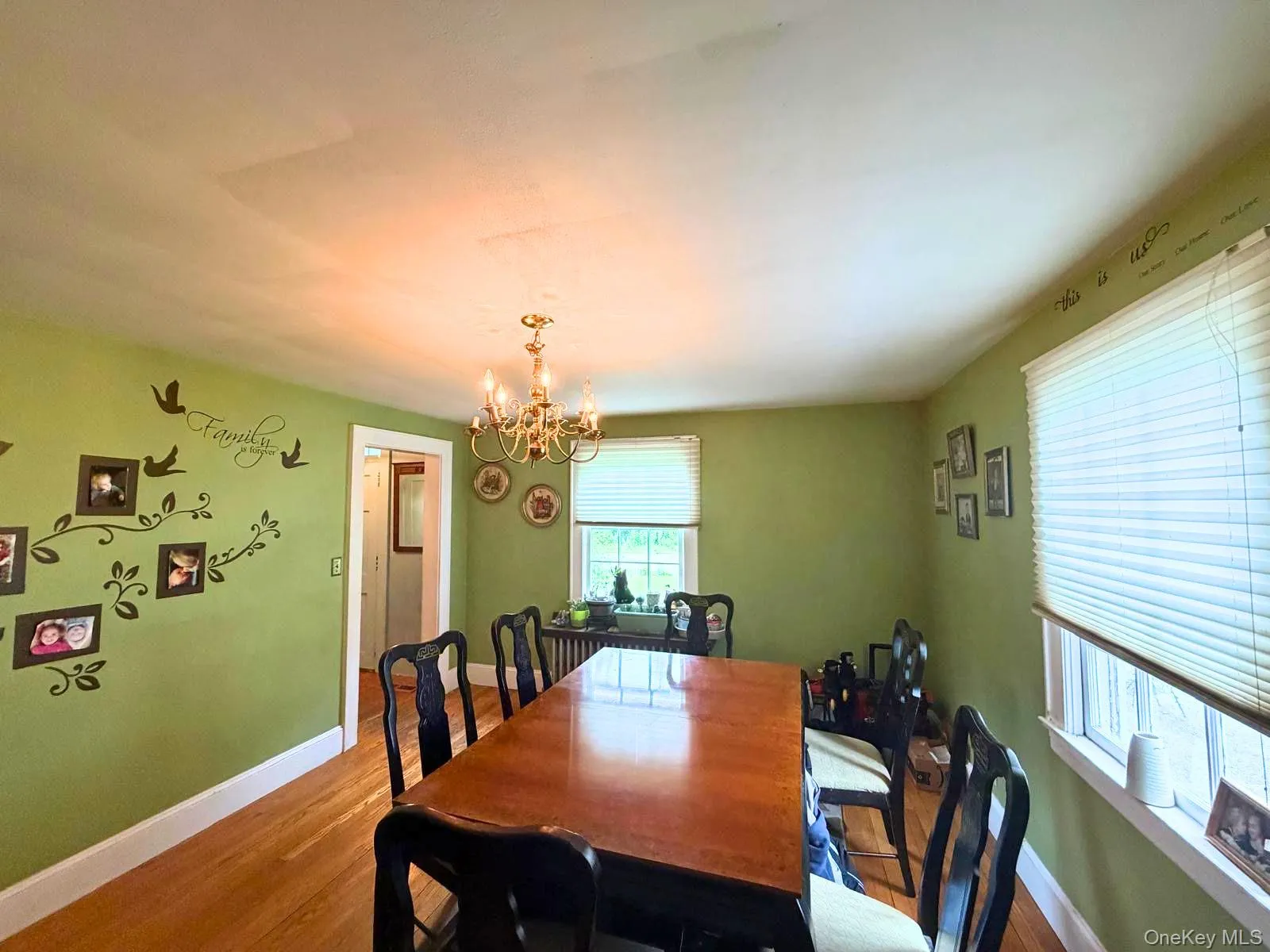 6 Waldron Terrace, Ramapo, NY, 3 Bedrooms Bedrooms, 6 Rooms Rooms,1 BathroomBathrooms,Residential,For Rent,Waldron,0,964340 6 Waldron Terrace, Ramapo, NY, 3 Bedrooms Bedrooms, 6 Rooms Rooms,1 BathroomBathrooms,Residential,For Rent,Waldron,0,964340