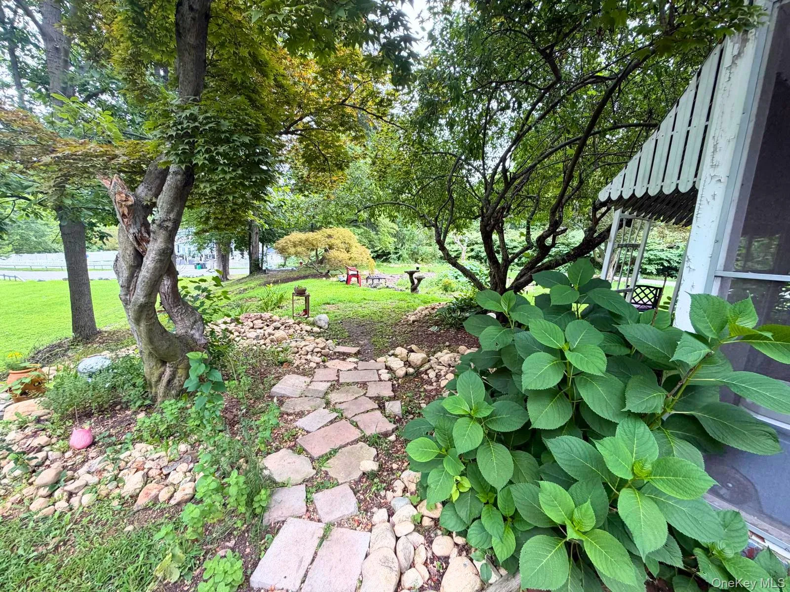 6 Waldron Terrace, Ramapo, NY, 3 Bedrooms Bedrooms, 6 Rooms Rooms,1 BathroomBathrooms,Residential,For Rent,Waldron,0,964340 6 Waldron Terrace, Ramapo, NY, 3 Bedrooms Bedrooms, 6 Rooms Rooms,1 BathroomBathrooms,Residential,For Rent,Waldron,0,964340