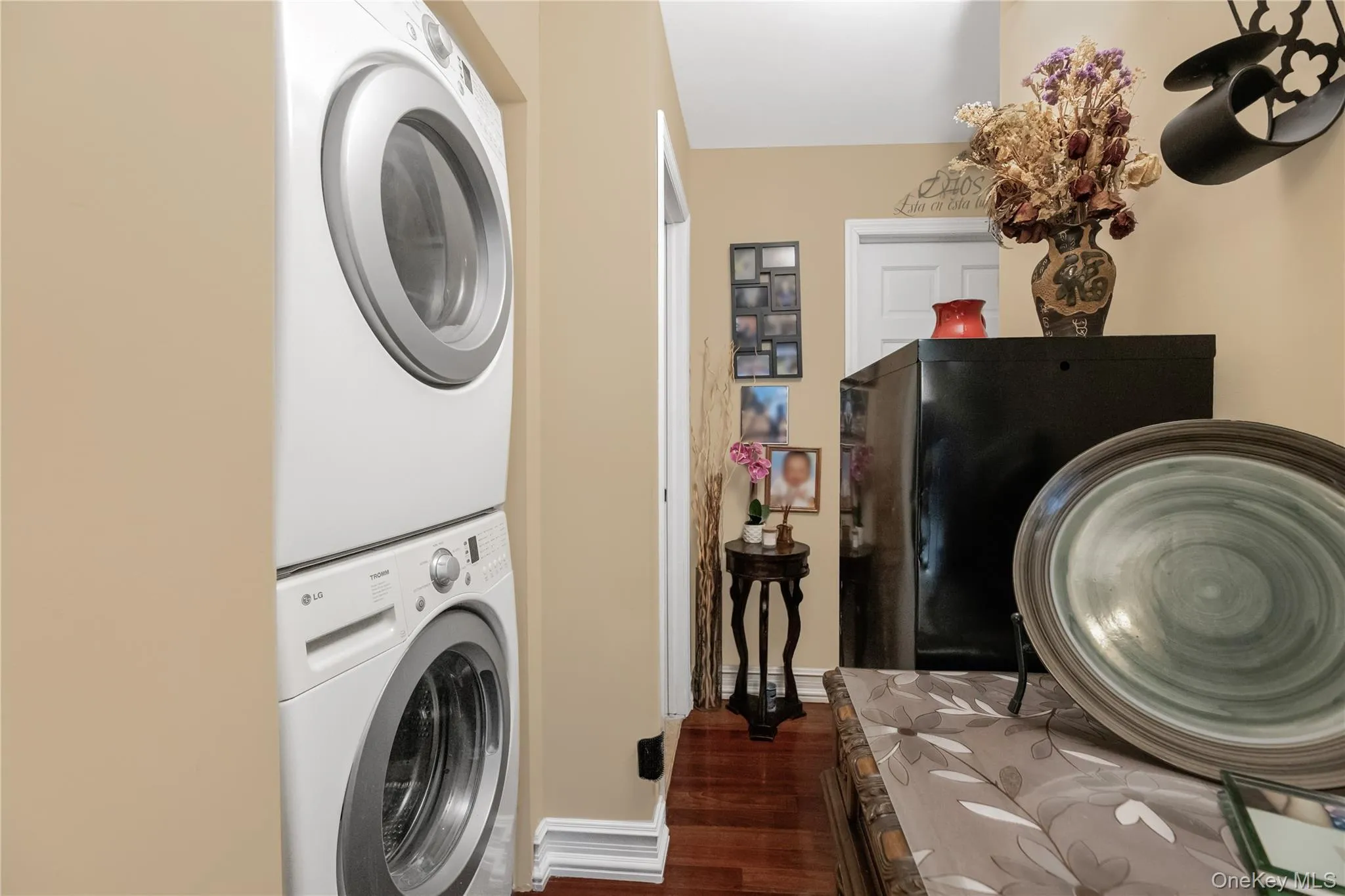 3220 Fairfield Avenue, New York, NY, 2 Bedrooms Bedrooms, 5 Rooms Rooms,2 BathroomsBathrooms,Residential,For Rent,Fairfield,0,964363 3220 Fairfield Avenue, New York, NY, 2 Bedrooms Bedrooms, 5 Rooms Rooms,2 BathroomsBathrooms,Residential,For Rent,Fairfield,0,964363