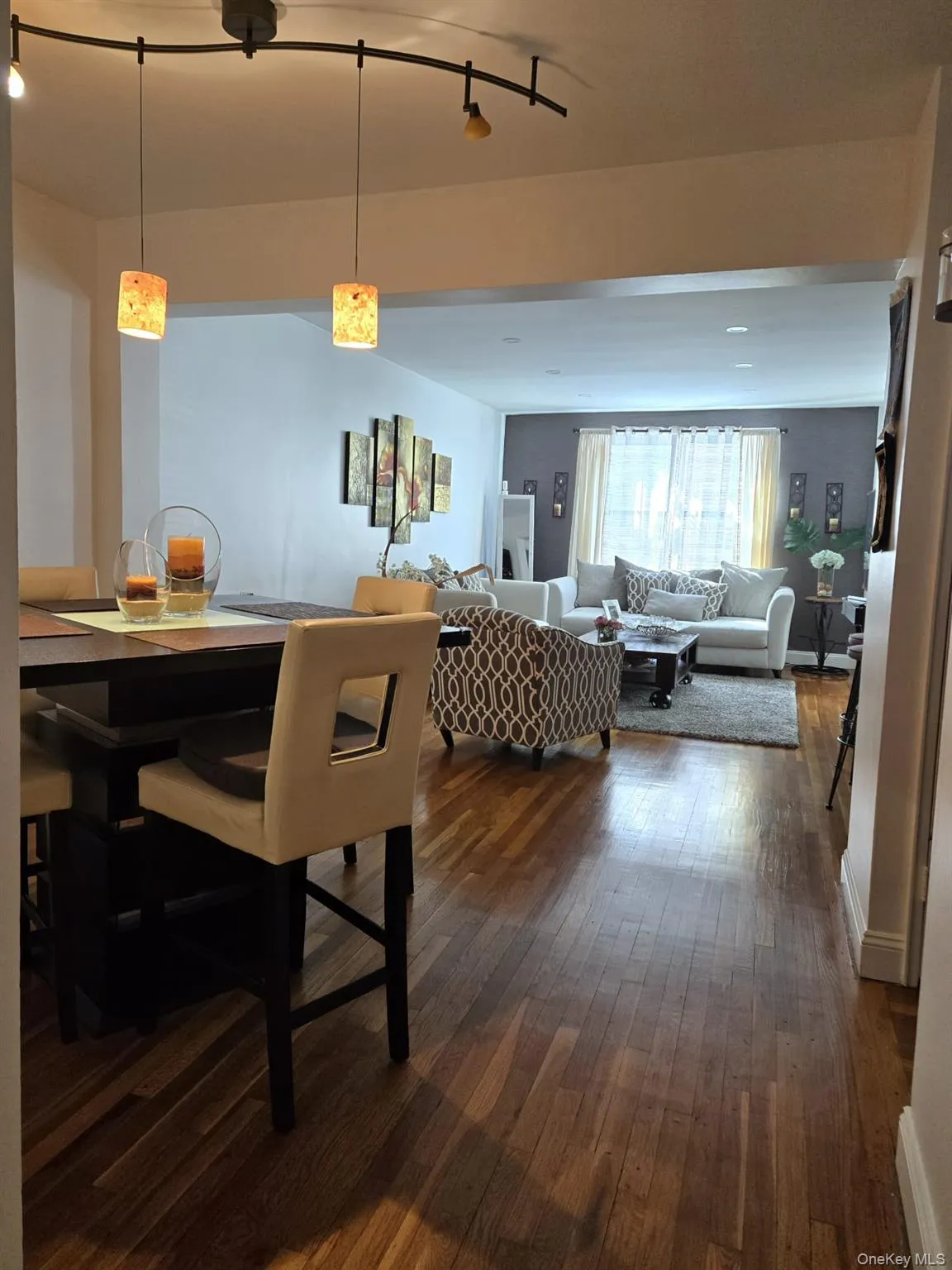 226-26 Union Turnpike, New York, NY, 2 Bedrooms Bedrooms, 5 Rooms Rooms,1 BathroomBathrooms,Residential,For Rent,Union Turnpike,0,KEY964364 226-26 Union Turnpike, New York, NY, 2 Bedrooms Bedrooms, 5 Rooms Rooms,1 BathroomBathrooms,Residential,For Rent,Union Turnpike,0,KEY964364