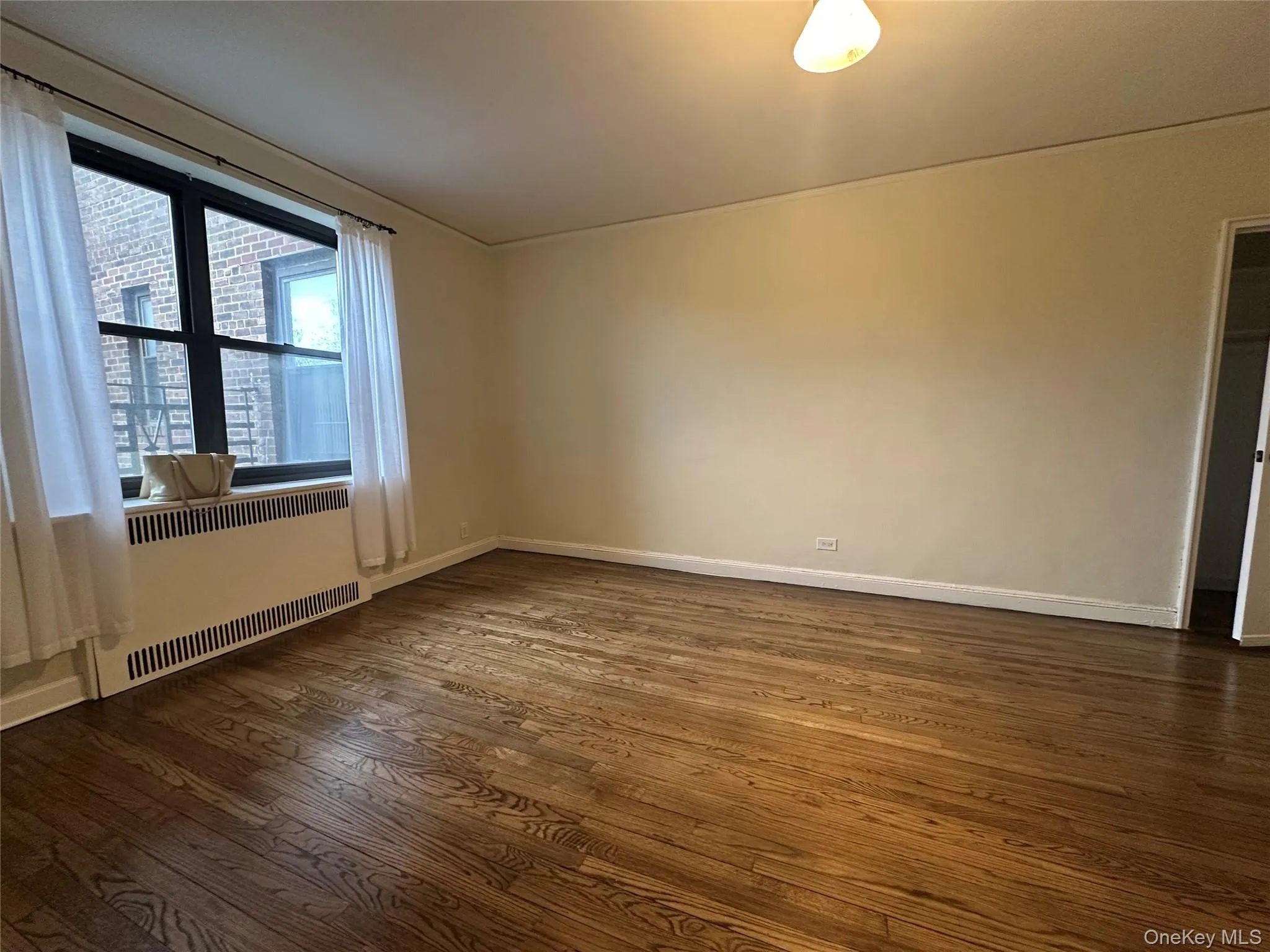 98-76 Queens Boulevard, New York, NY, 1 Bedroom Bedrooms, 1 Room Rooms,1 BathroomBathrooms,Residential Lease,For Rent,Queens,0,964370 98-76 Queens Boulevard, New York, NY, 1 Bedroom Bedrooms, 1 Room Rooms,1 BathroomBathrooms,Residential Lease,For Rent,Queens,0,964370