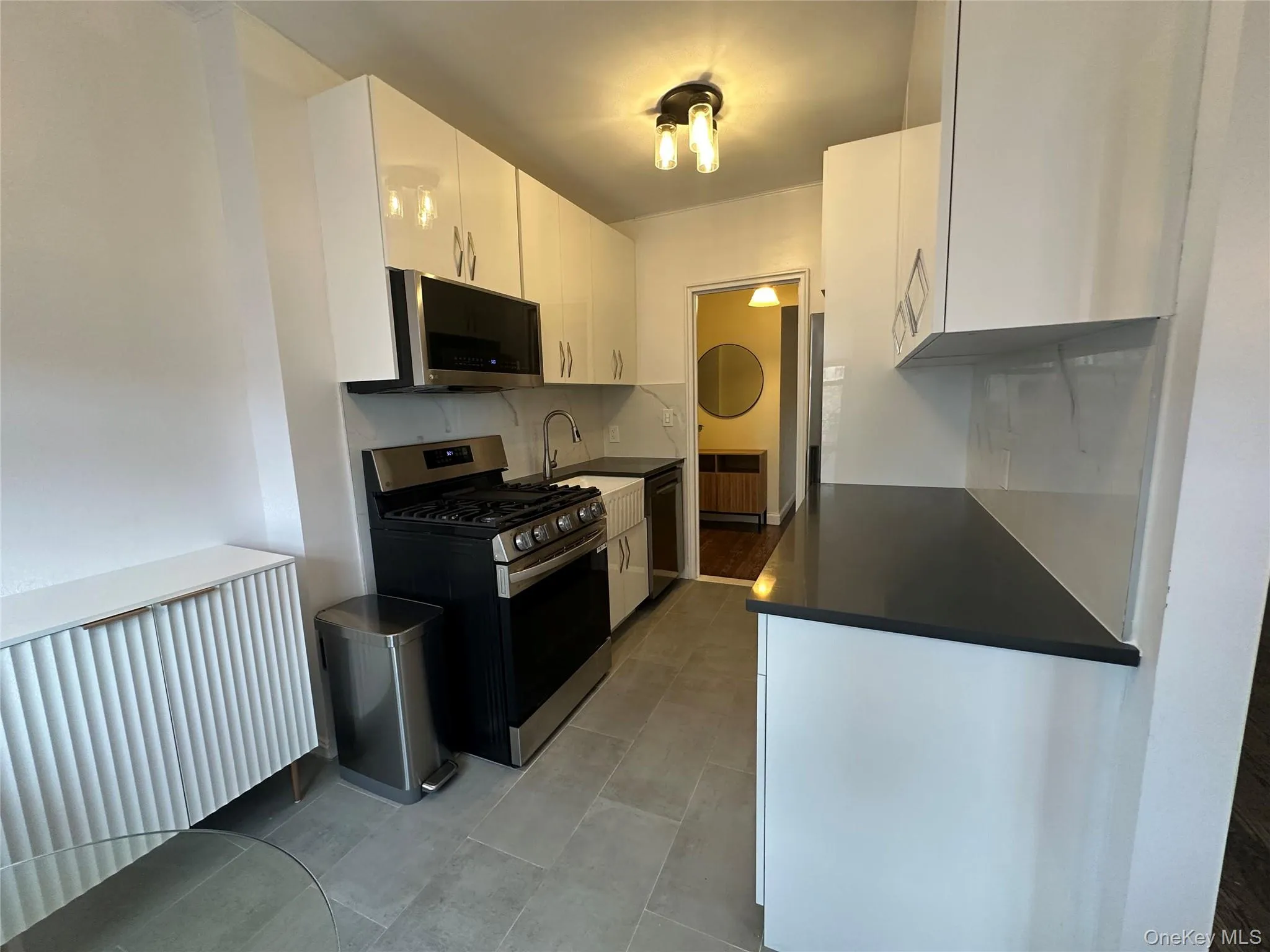 98-76 Queens Boulevard, New York, NY, 1 Bedroom Bedrooms, 1 Room Rooms,1 BathroomBathrooms,Residential Lease,For Rent,Queens,0,964370 98-76 Queens Boulevard, New York, NY, 1 Bedroom Bedrooms, 1 Room Rooms,1 BathroomBathrooms,Residential Lease,For Rent,Queens,0,964370