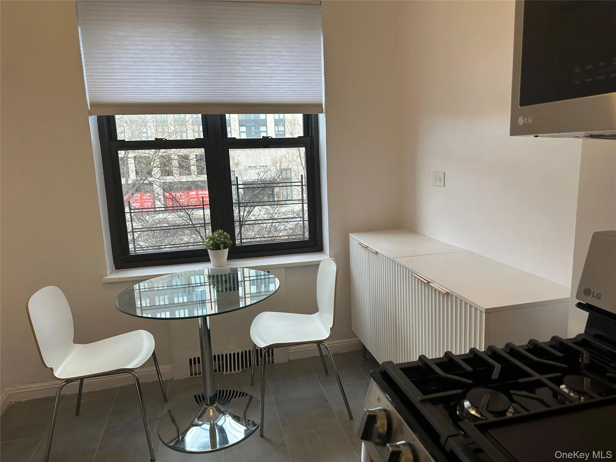 98-76 Queens Boulevard, New York, NY, 1 Bedroom Bedrooms, 1 Room Rooms,1 BathroomBathrooms,Residential Lease,For Rent,Queens,0,964370 98-76 Queens Boulevard, New York, NY, 1 Bedroom Bedrooms, 1 Room Rooms,1 BathroomBathrooms,Residential Lease,For Rent,Queens,0,964370