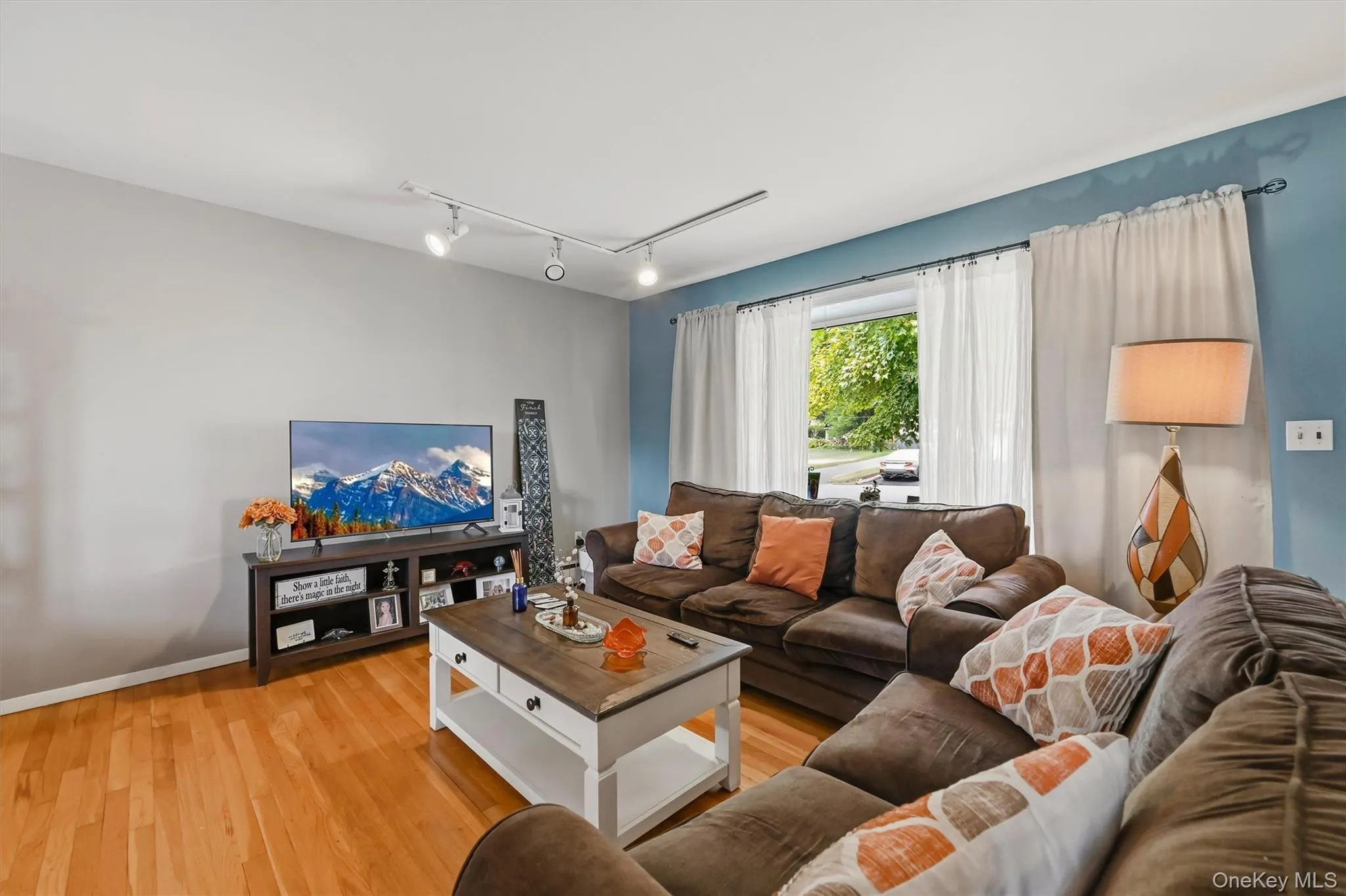7 Tamarac Lane, Stony Point, NY, 3 Bedrooms Bedrooms, 8 Rooms Rooms,2 BathroomsBathrooms,Residential,For Rent,Tamarac,0,964376 7 Tamarac Lane, Stony Point, NY, 3 Bedrooms Bedrooms, 8 Rooms Rooms,2 BathroomsBathrooms,Residential,For Rent,Tamarac,0,964376