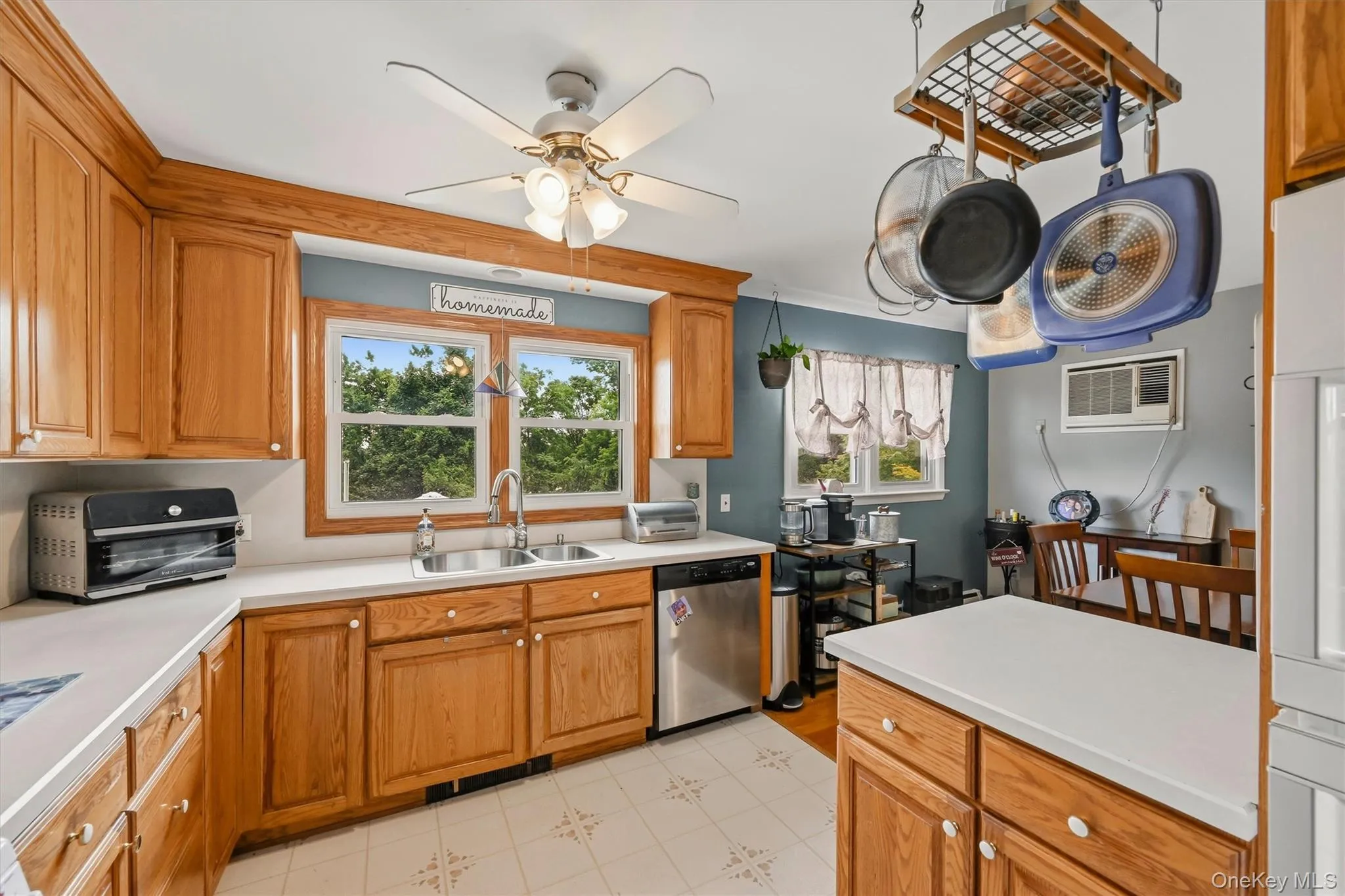 7 Tamarac Lane, Stony Point, NY, 3 Bedrooms Bedrooms, 8 Rooms Rooms,2 BathroomsBathrooms,Residential,For Rent,Tamarac,0,964376 7 Tamarac Lane, Stony Point, NY, 3 Bedrooms Bedrooms, 8 Rooms Rooms,2 BathroomsBathrooms,Residential,For Rent,Tamarac,0,964376