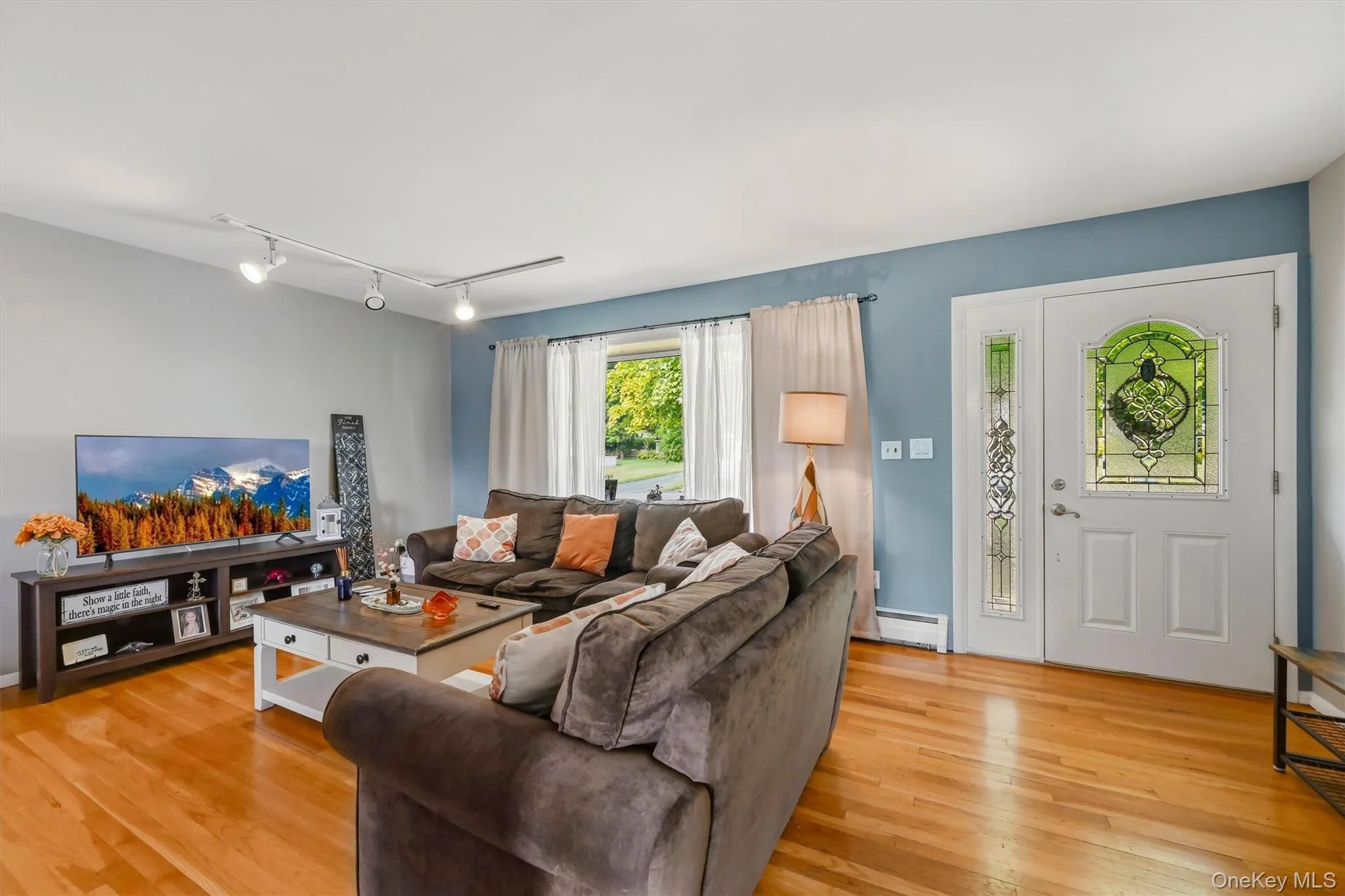 7 Tamarac Lane, Stony Point, NY, 3 Bedrooms Bedrooms, 8 Rooms Rooms,2 BathroomsBathrooms,Residential,For Rent,Tamarac,0,964376 7 Tamarac Lane, Stony Point, NY, 3 Bedrooms Bedrooms, 8 Rooms Rooms,2 BathroomsBathrooms,Residential,For Rent,Tamarac,0,964376