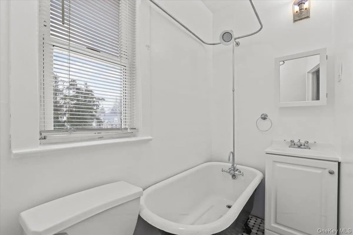 7 Dunwoodie Street, Eastchester, NY, 1 Bedroom Bedrooms, 3 Room Rooms,1 BathroomBathrooms,Residential Lease,For Rent,Dunwoodie,0,964386 7 Dunwoodie Street, Eastchester, NY, 1 Bedroom Bedrooms, 3 Room Rooms,1 BathroomBathrooms,Residential Lease,For Rent,Dunwoodie,0,964386