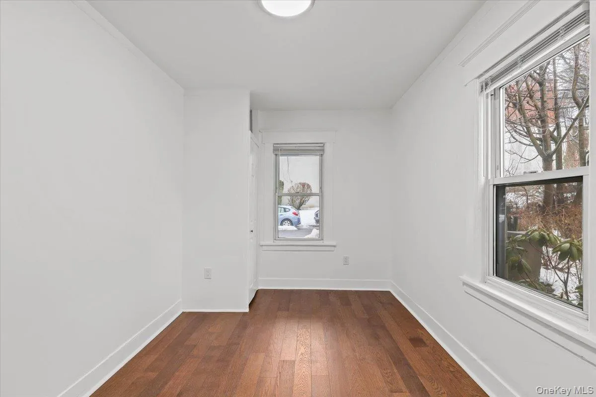 7 Dunwoodie Street, Eastchester, NY, 1 Bedroom Bedrooms, 3 Rooms Rooms,1 BathroomBathrooms,Residential Lease,For Rent,Dunwoodie,0,964386 7 Dunwoodie Street, Eastchester, NY, 1 Bedroom Bedrooms, 3 Rooms Rooms,1 BathroomBathrooms,Residential Lease,For Rent,Dunwoodie,0,964386