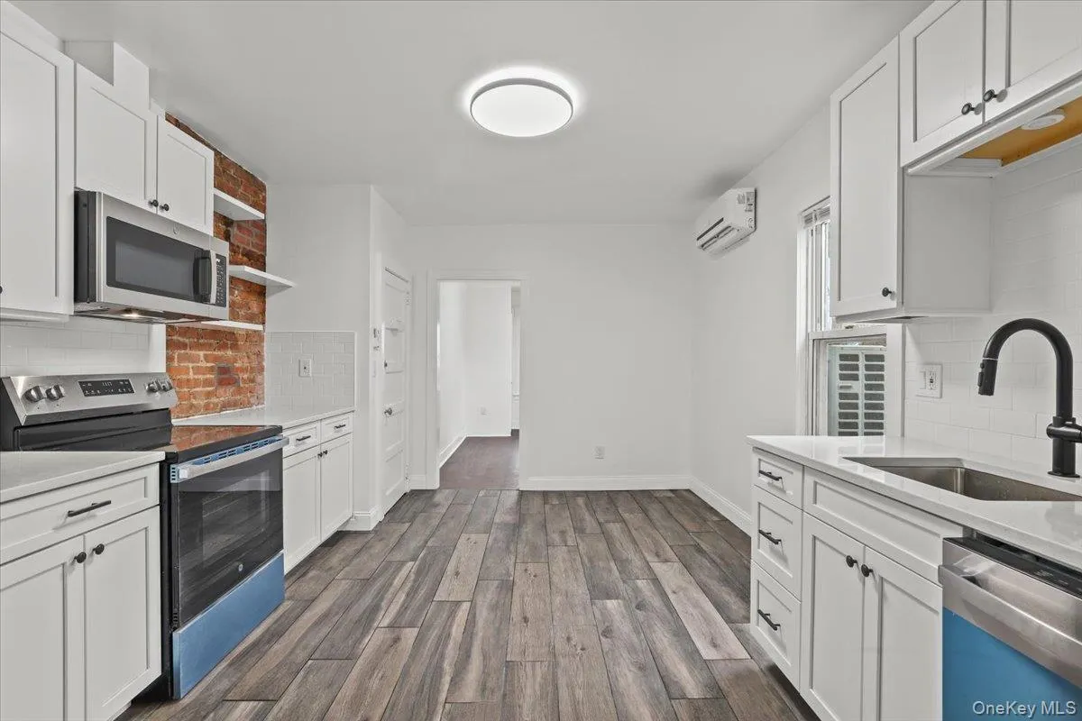 7 Dunwoodie Street, Eastchester, NY, 1 Bedroom Bedrooms, 3 Room Rooms,1 BathroomBathrooms,Residential Lease,For Rent,Dunwoodie,0,964386 7 Dunwoodie Street, Eastchester, NY, 1 Bedroom Bedrooms, 3 Room Rooms,1 BathroomBathrooms,Residential Lease,For Rent,Dunwoodie,0,964386
